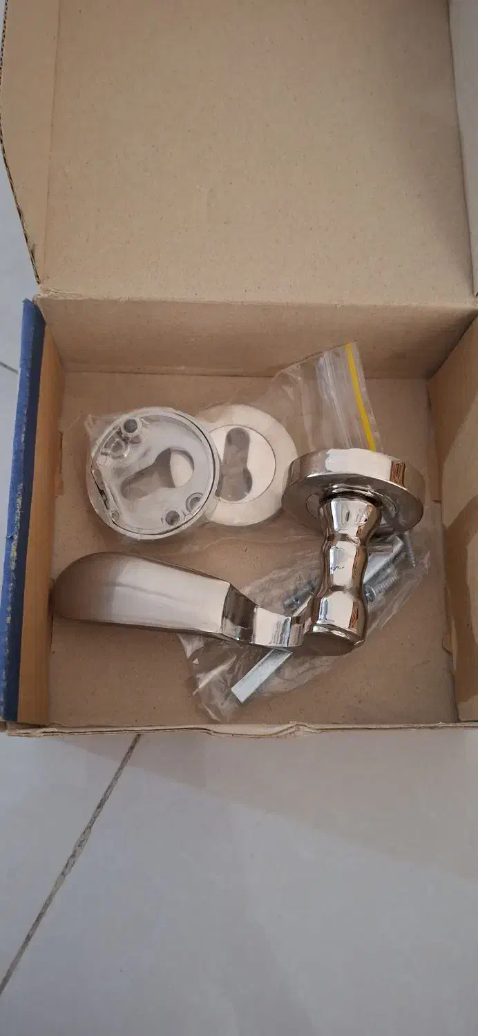 دستگیره درب ورودی|مصالح و تجهیزات ساختمان|شهریار, شهرک وائین|دیوار