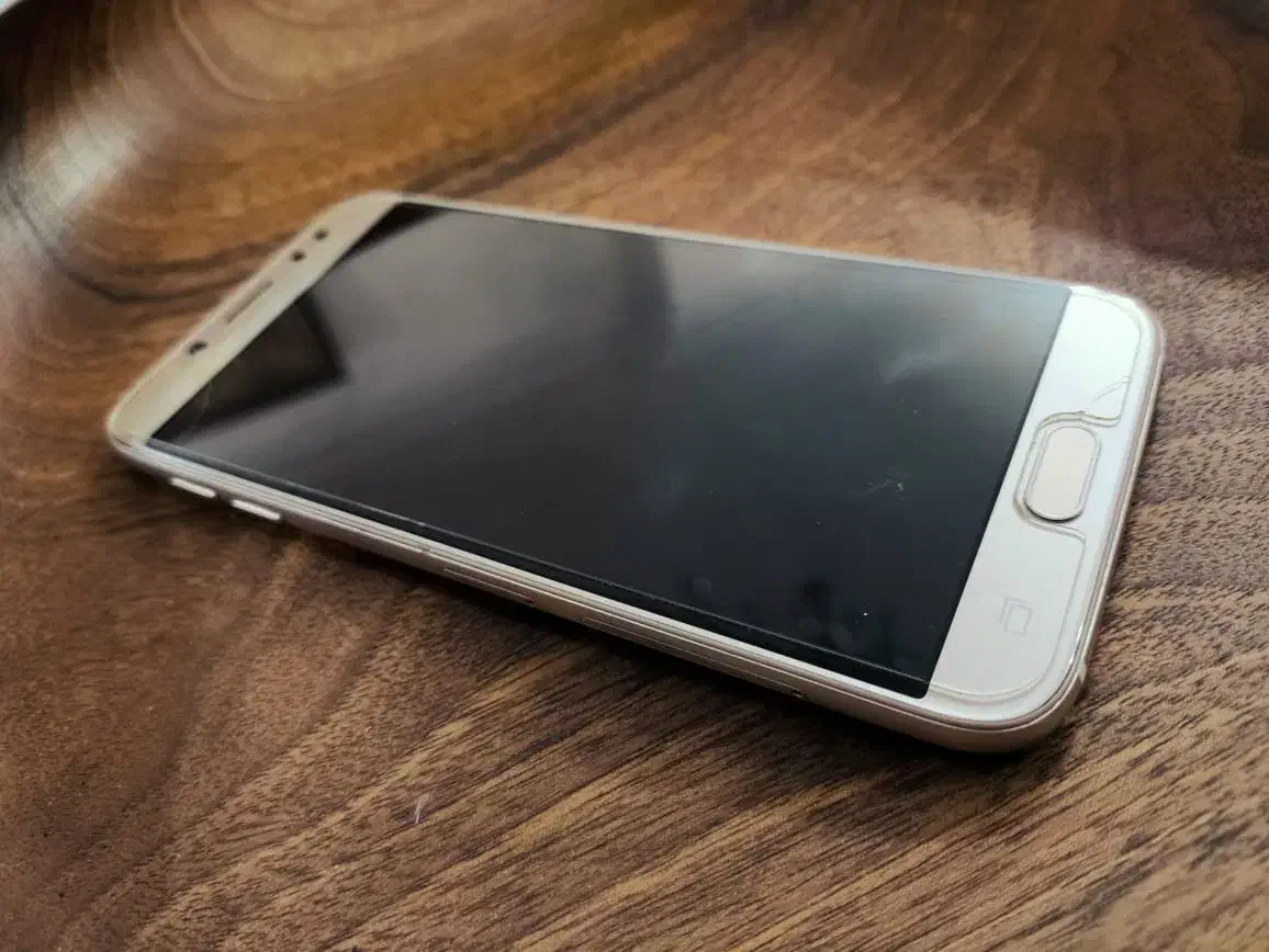 سامسونگJ7pro تمیز تمیز|موبایل|تولم شهر, |دیوار
