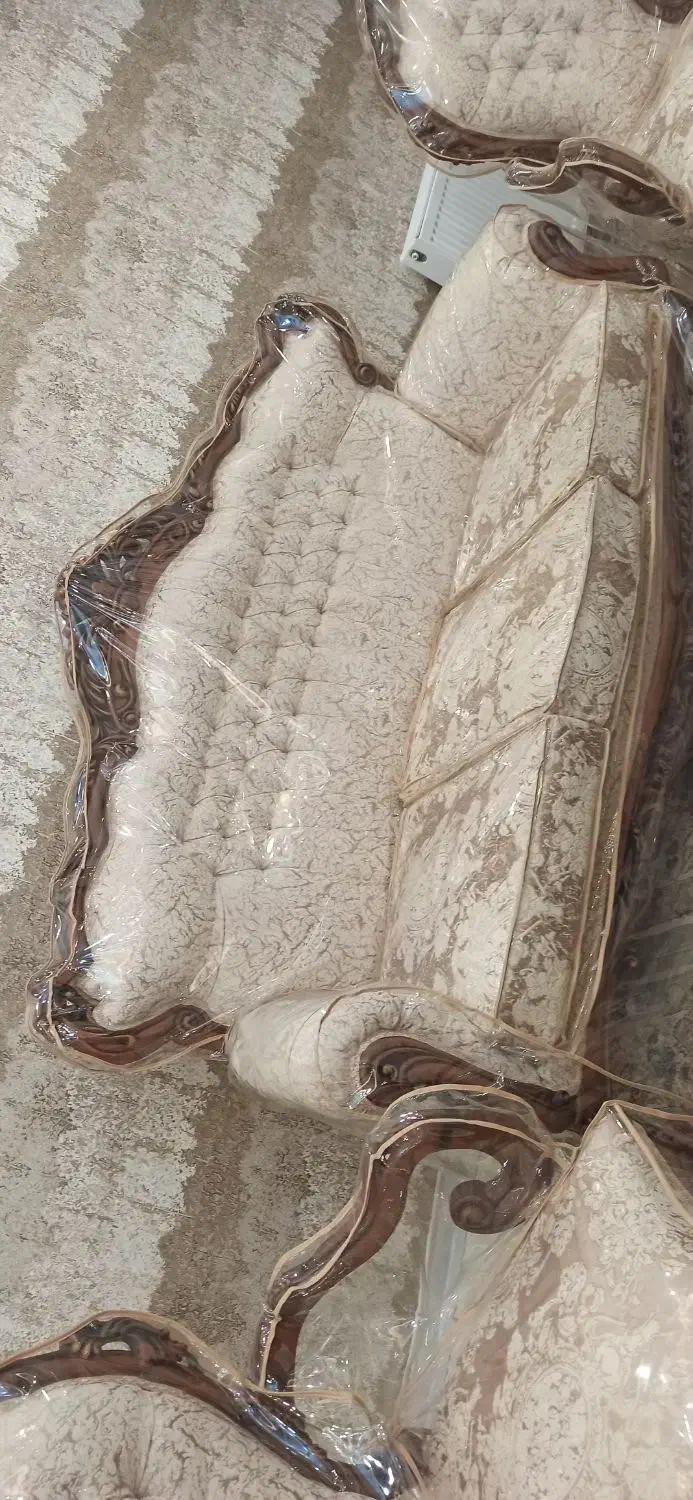 مبل تمام چوب گردو با کاور ژله ای نو و استفاده نشده|مبلمان خانگی و میز عسلی|تهران, وردآورد|دیوار