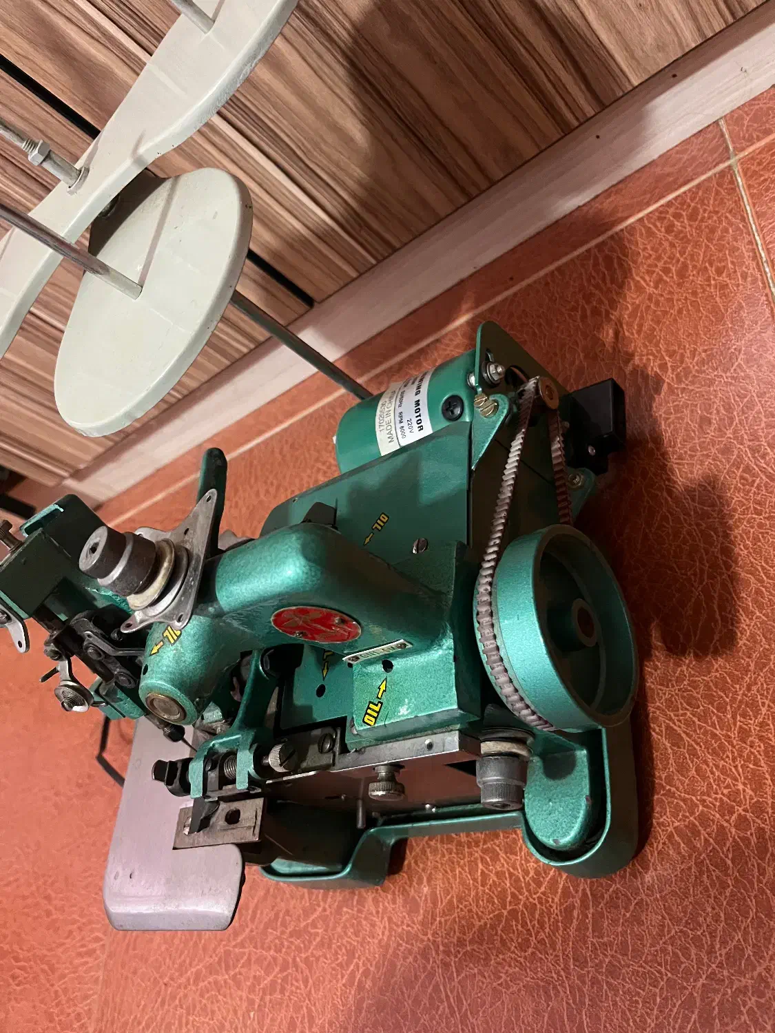 سردوز سه نخ دراگون سنجاقک|چرخ خیاطی و ریسندگی|رشت, حافظ آباد|دیوار