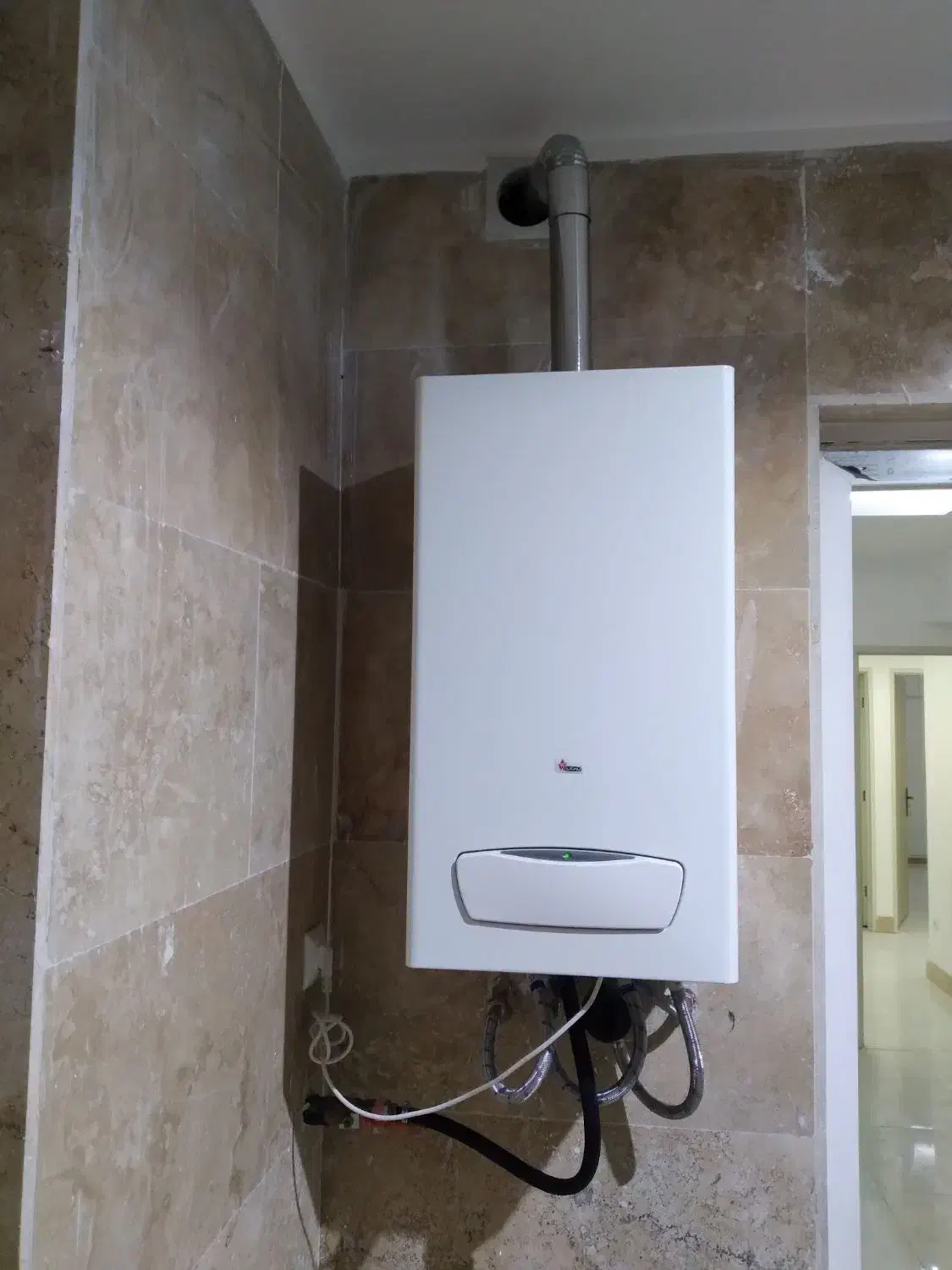 نصب و تعمیر و فروش تخصصی پکیج و آبگرمکن با گارانتی|آبگرمکن، پکیج، شوفاژ|ساوه, |دیوار