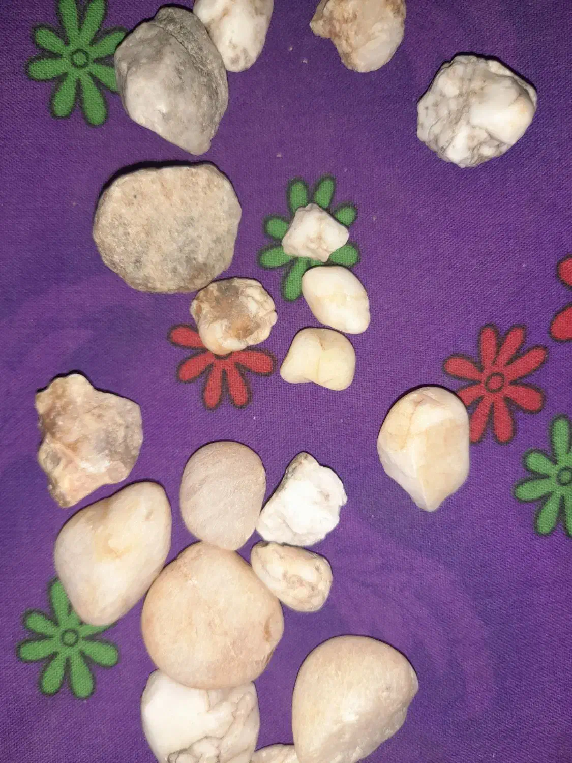 سنگ حقیق و کلکسیونی|کلکسیون اشیاء عتیقه|زهک, |دیوار