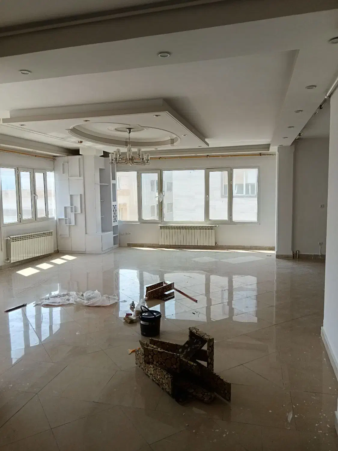 نقاشی ساختمان باقیمت مناسب|خدمات پیشه و مهارت|کرمانشاه, |دیوار