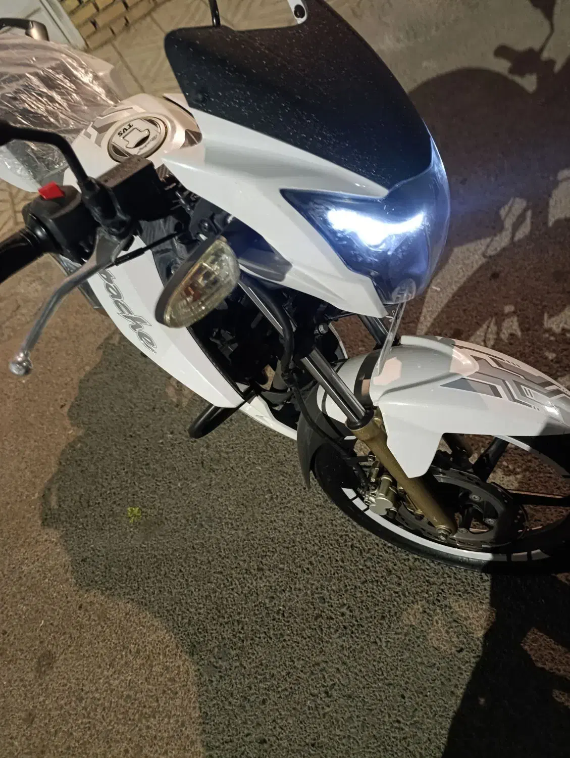 اپاچی180|موتورسیکلت|سبزوار, شهدا|دیوار