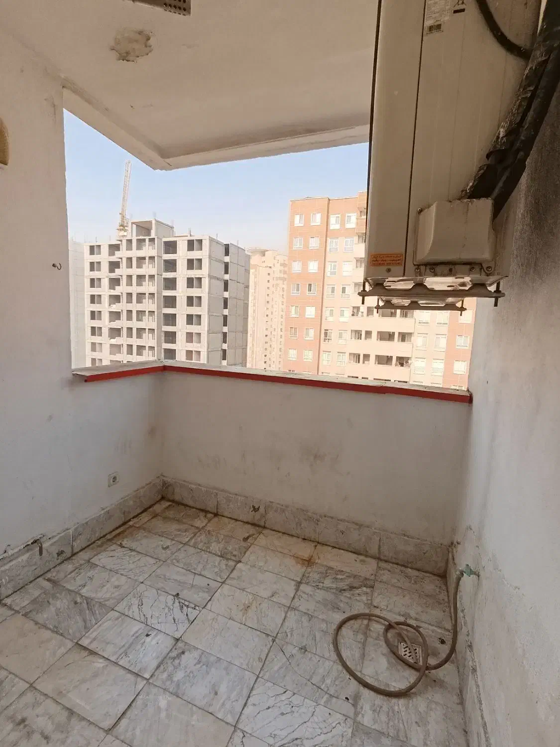 اجاره سه خواب 135 متری میدان دریاچه