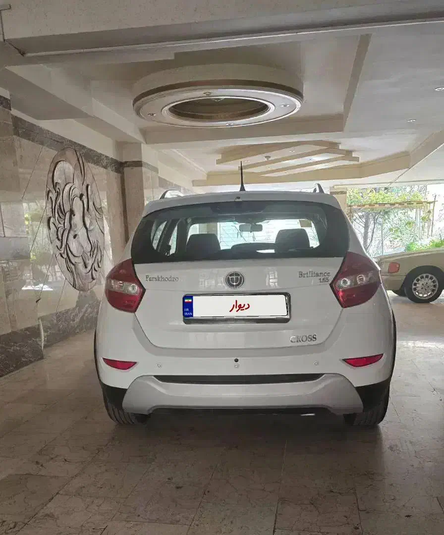 برلیانس 320کراس ۱۶۵۰ رنگ سفید|خودرو سواری و وانت|تهران, صادقیه|دیوار