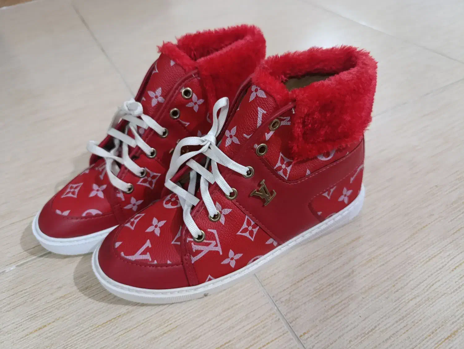 نیم بوت|کیف، کفش، کمربند|زنجان, |دیوار