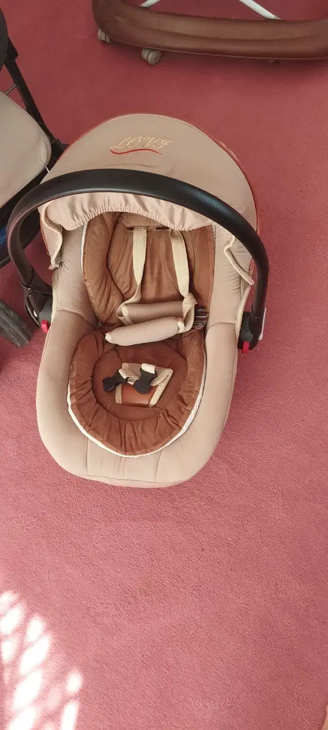 ست سه تیکه کالسکه|کالسکه و لوازم جانبی|کنگاور, |دیوار