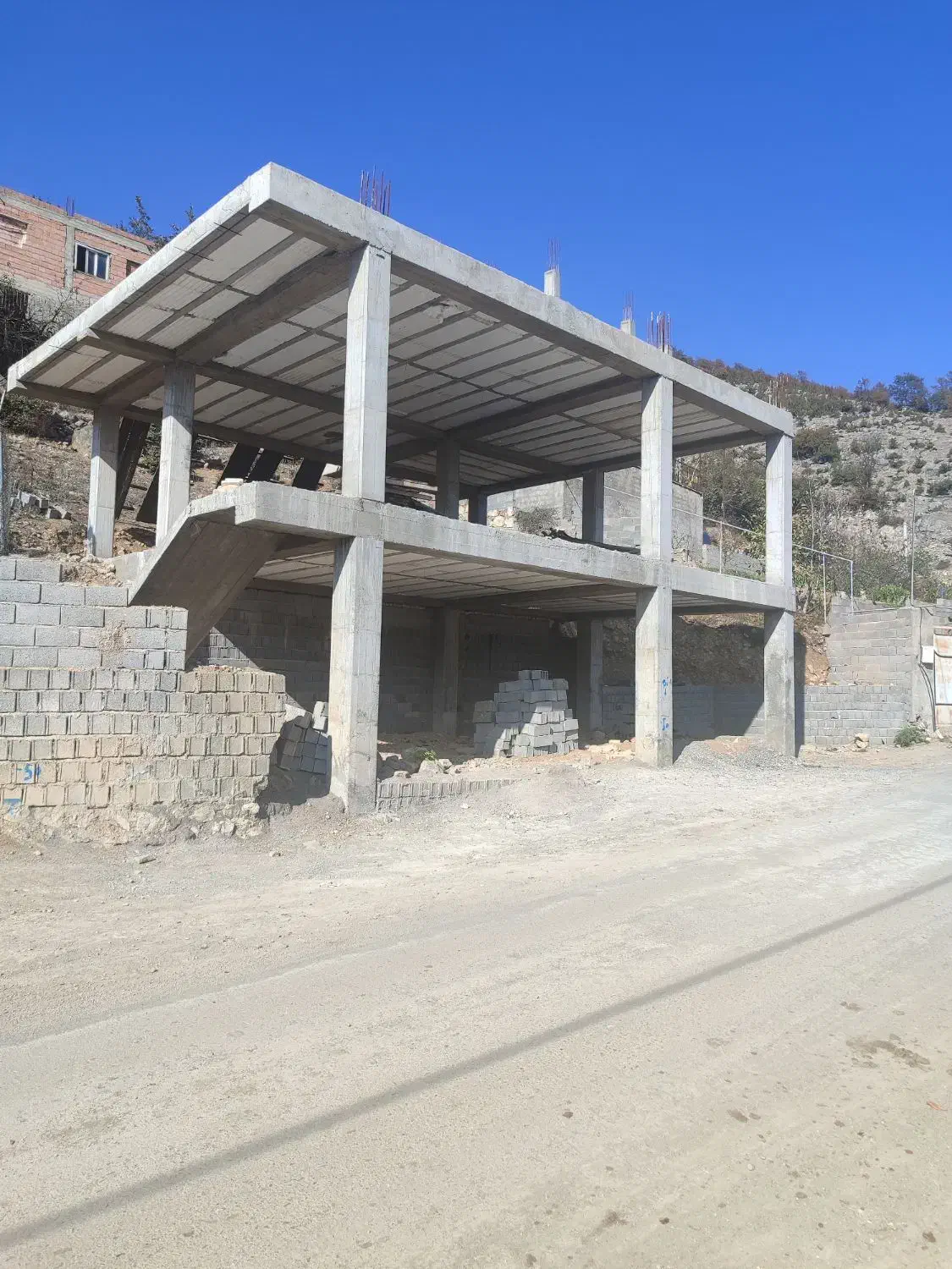 فروش ویلا نیم ساخت|فروش خانه و ویلا|آلاشت, |دیوار