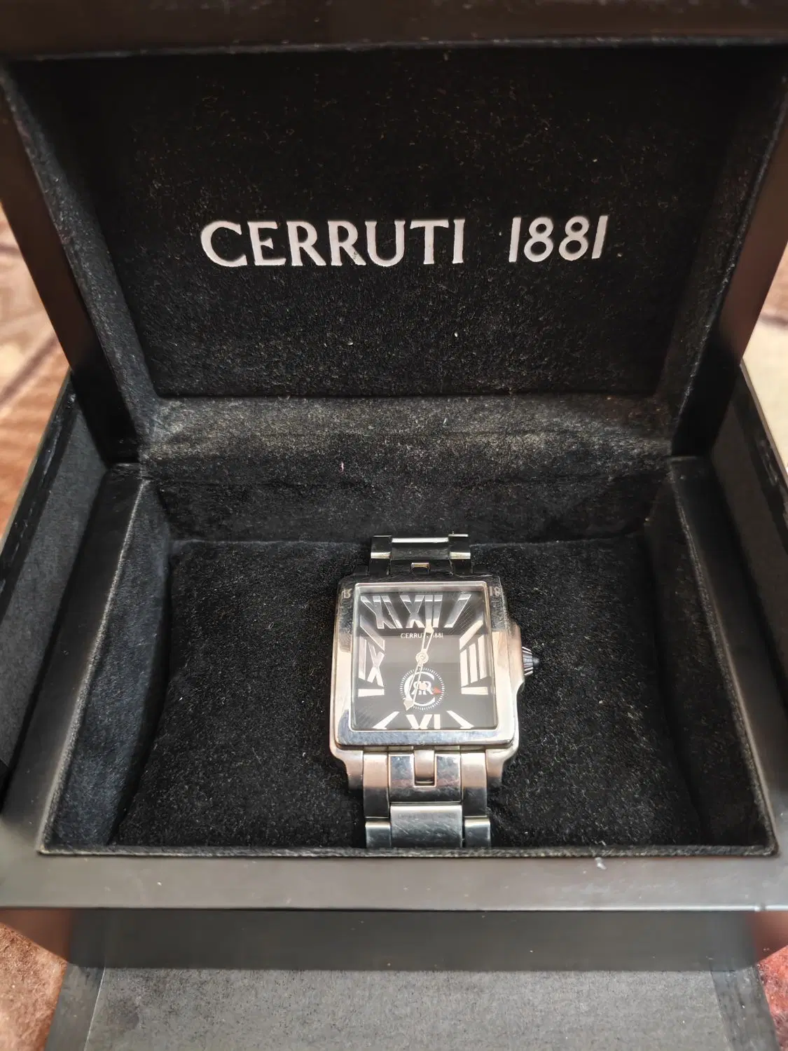 CERRUTI 1881|ساعت|قزوین, |دیوار
