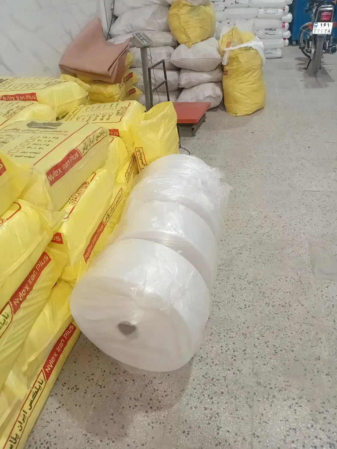 طاقه نایلکس،فریزر،طاقه،نانی،باگتی|ظروف نگهدارنده، پلاستیکی، یک‌بارمصرف|تهران, شهید رجایی|دیوار