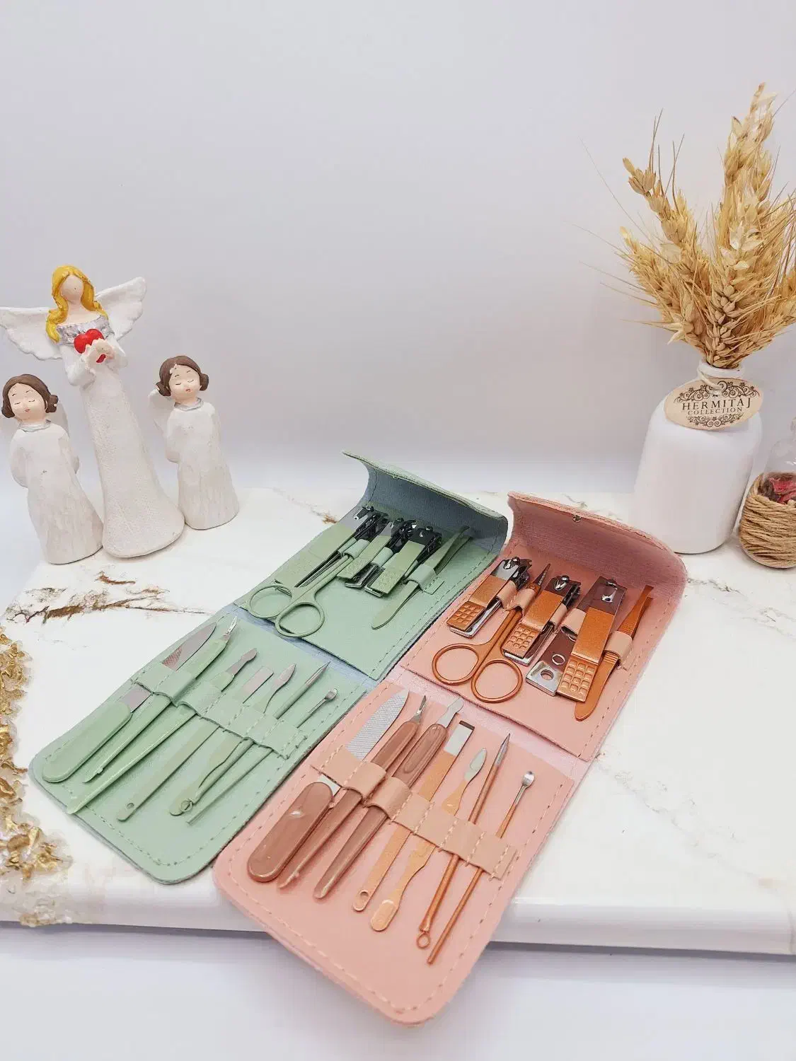 ست مانیکور و پدیکور همراه با کیف چرمی(12تکه)|آرایشگاه و سالنهای زیبایی|میان ولایت, |دیوار