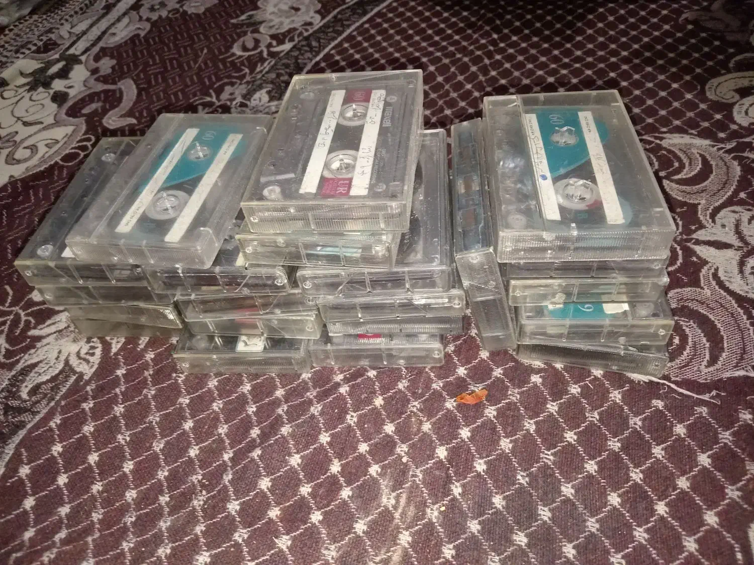 نوارهای قدیمی دانه ای 10 هز|سیستم صوتی خانگی|نجفآباد, امام خمینی|دیوار