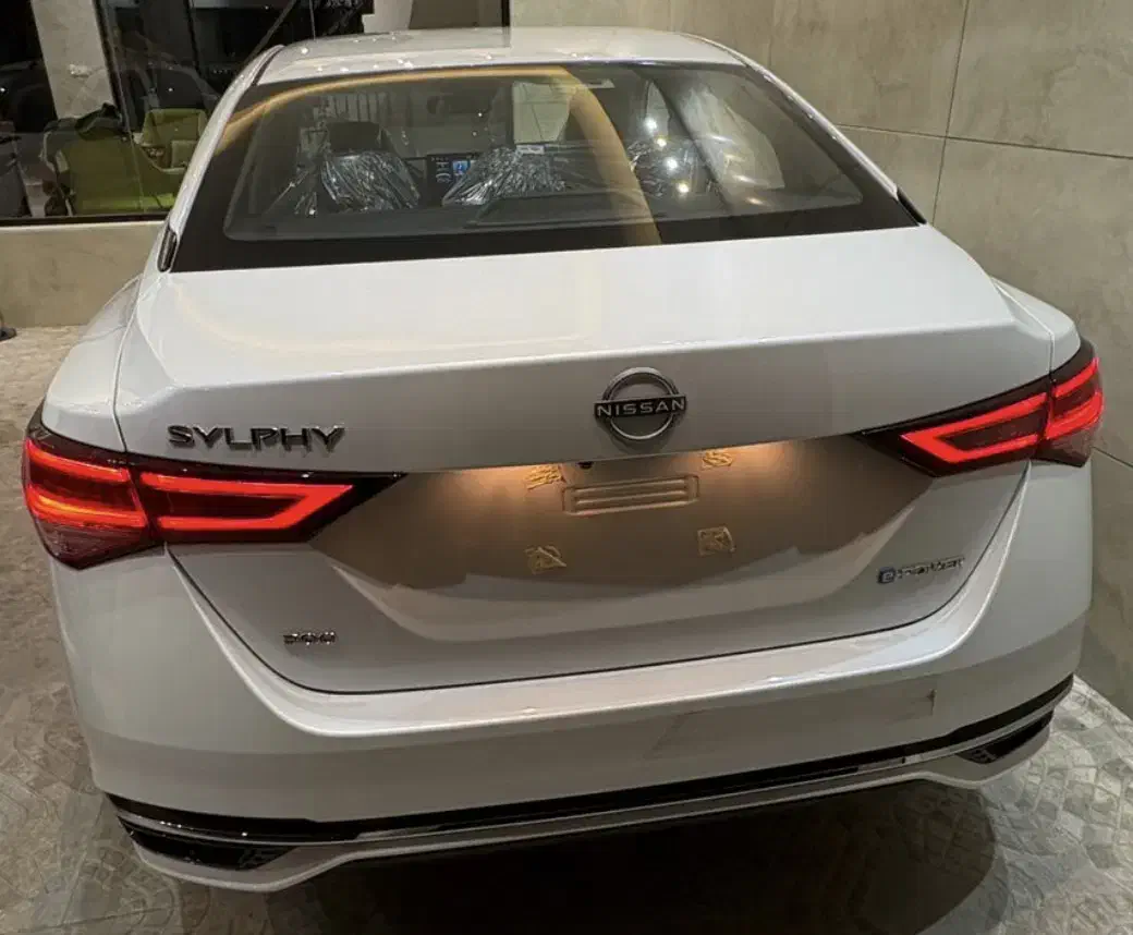 نیسان سیلفی مکس ادیشن ۲۰۲۴ فول سفید|خودرو سواری و وانت|یزد, |دیوار