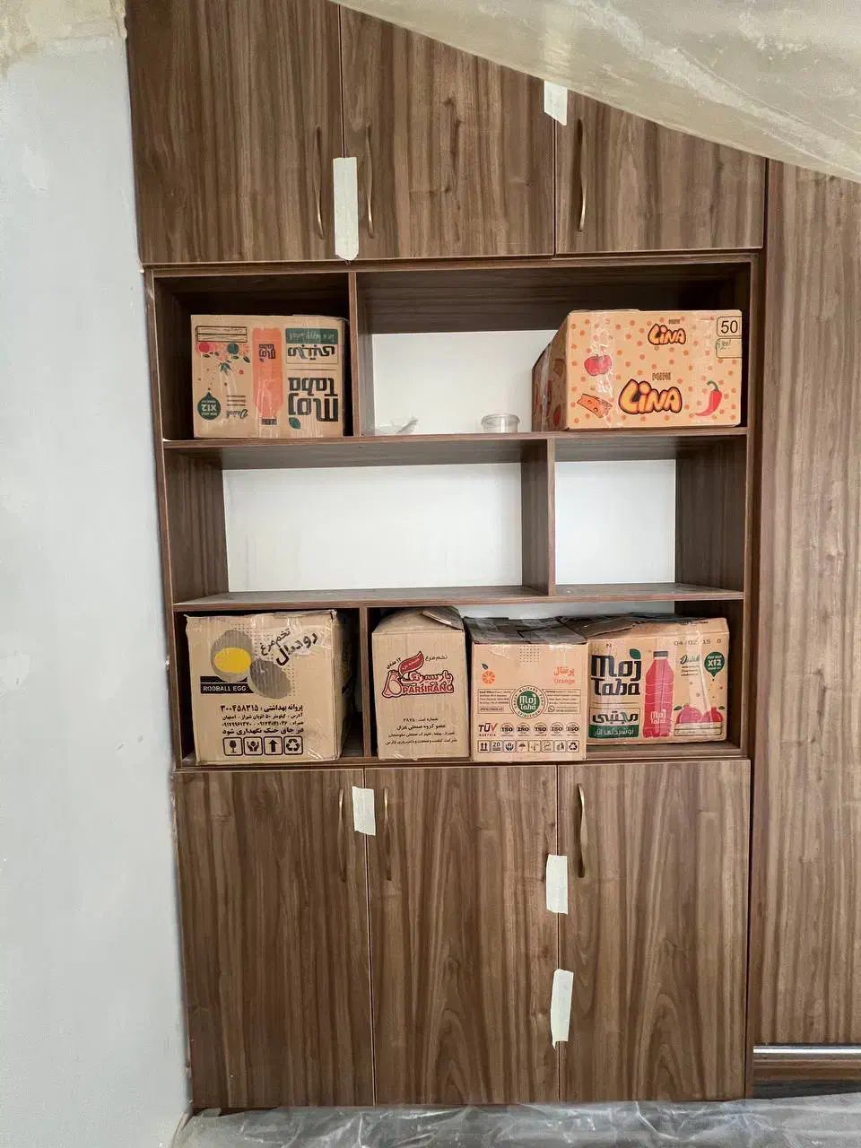 کمد دیواری به همراه شلف کتابخانه|کتابخانه، شلف، قفسه‌های دیواری|تهران, هروی|دیوار