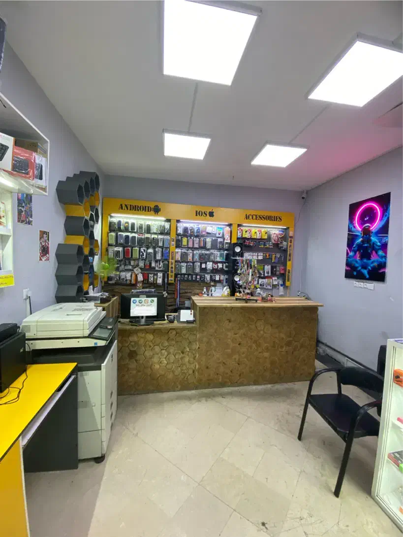 نیروی کار ماهر کافی نت مسلط به کامپیوتر و موبایل|استخدام رایانه و فناوری اطلاعات|تهران, دبستان|دیوار