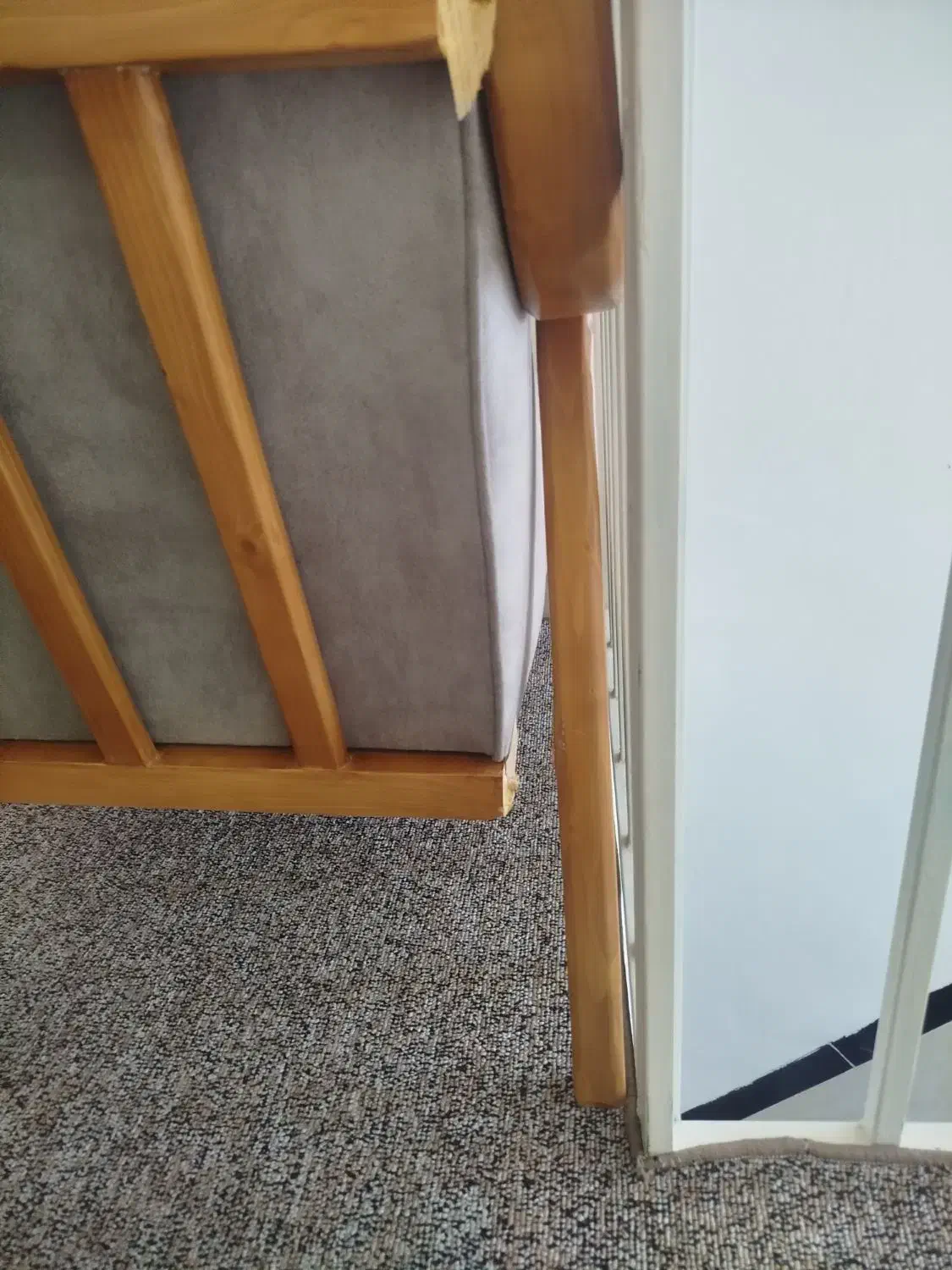 مال یا زه وی م گرک|پشتی|مریوان, |دیوار