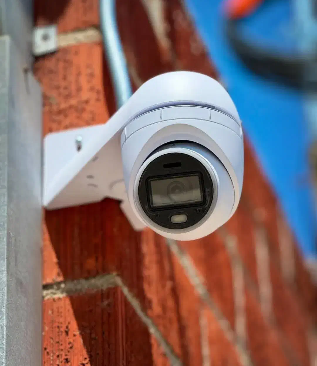 نصب دوربین مداربسته و دزدگیر|خدمات پیشه و مهارت|کرمانشاه, |دیوار