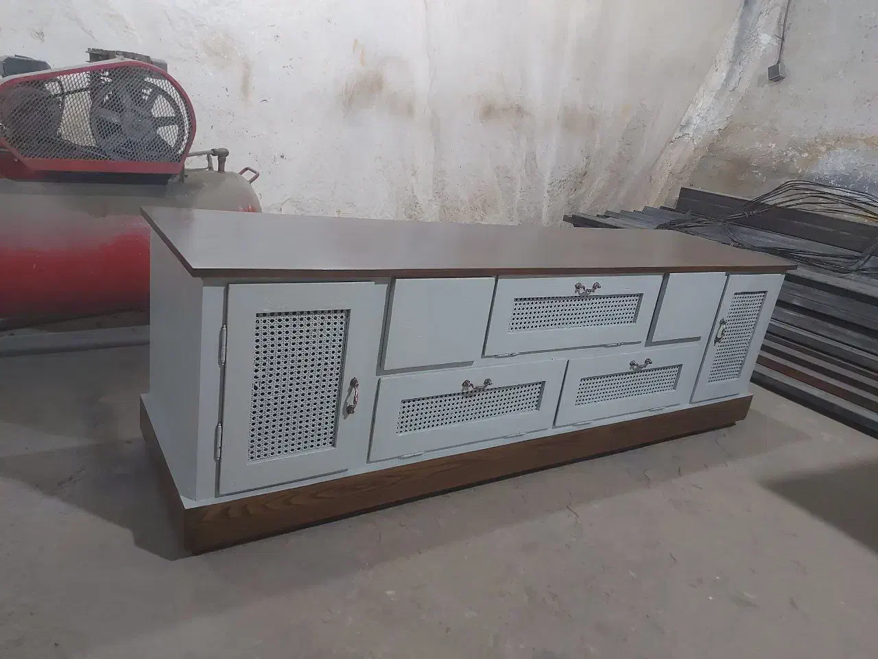 میز تلویزیون تمام چوب|میز تلویزیون|محمدشهر, همایون ویلا|دیوار