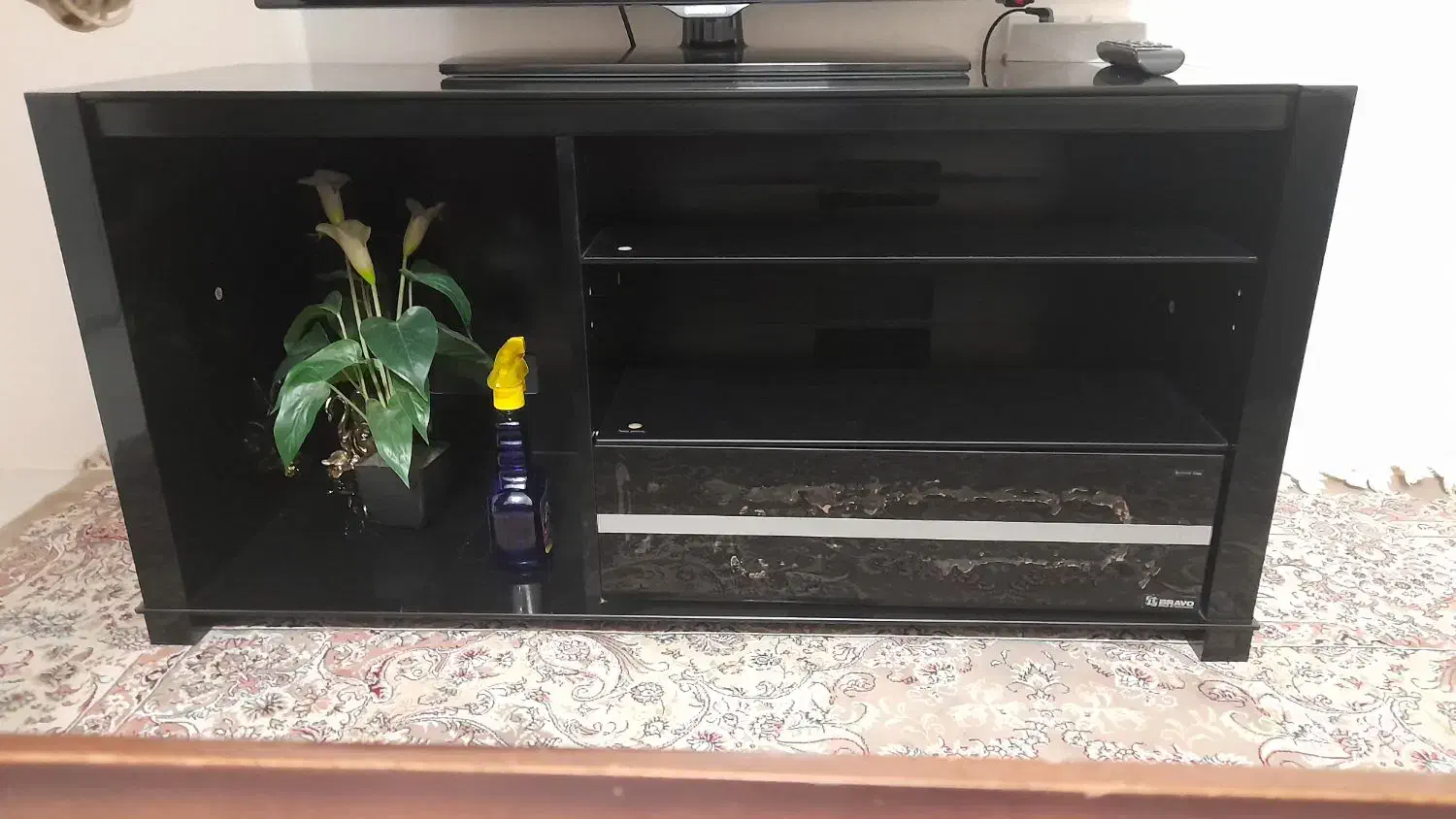 میز تلویزیون|میز تلویزیون|گلبهار, شهر جدید گلبهار|دیوار