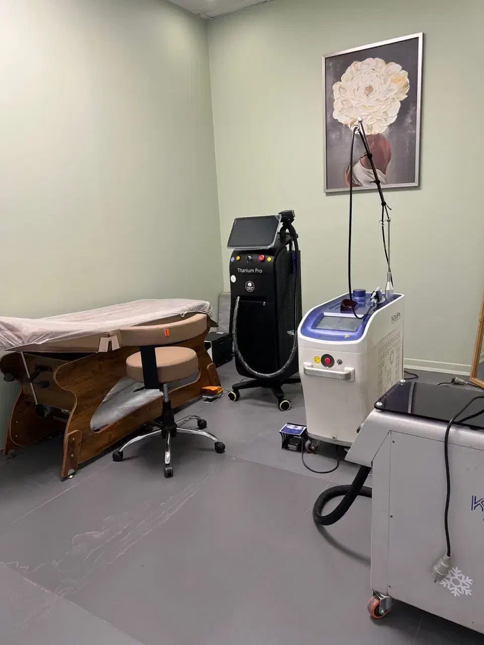 کلینیک تزریق فیلر بوتاکس لیزر هایفو فشیال مزو خال|خدمات آرایشگری و زیبایی|تهران, نیروی هوایی (پیروزی)|دیوار