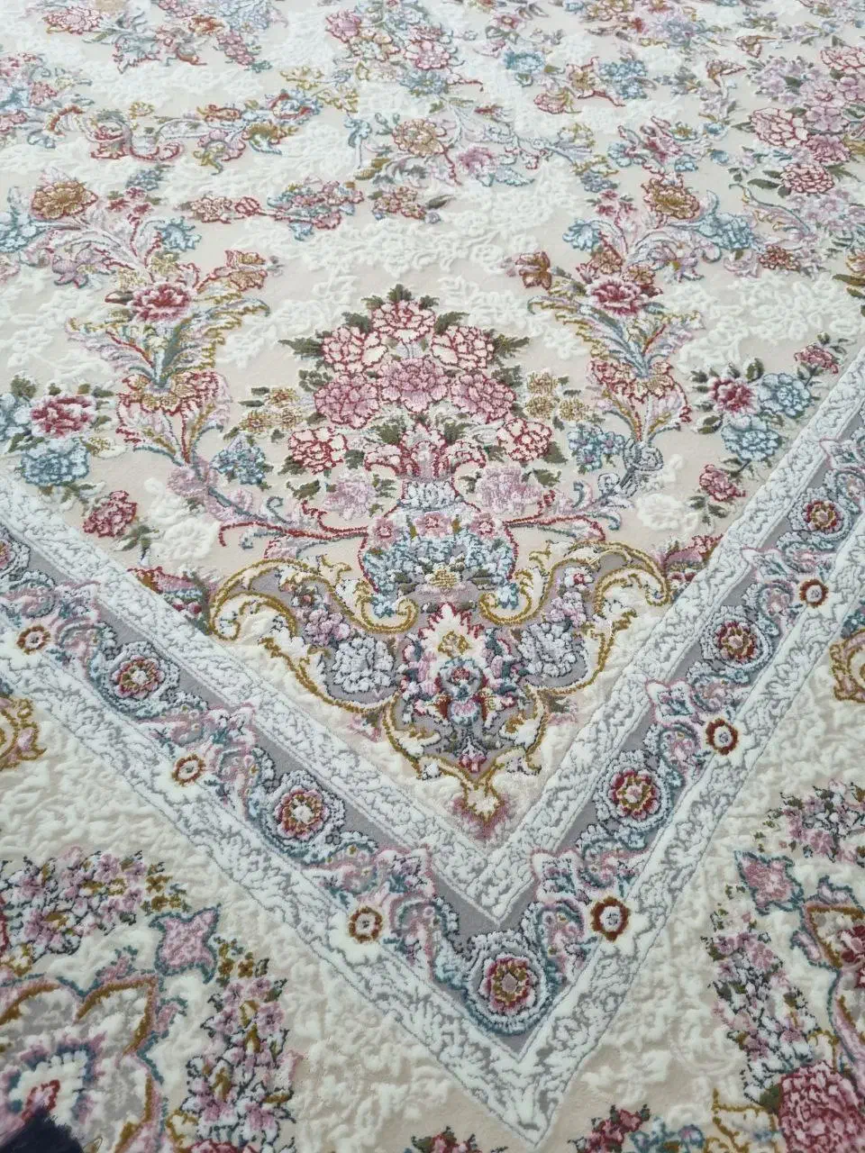 ۴تخته فرش نه متری نقش برجسته|فرش|تهران, افسریه جنوبی|دیوار