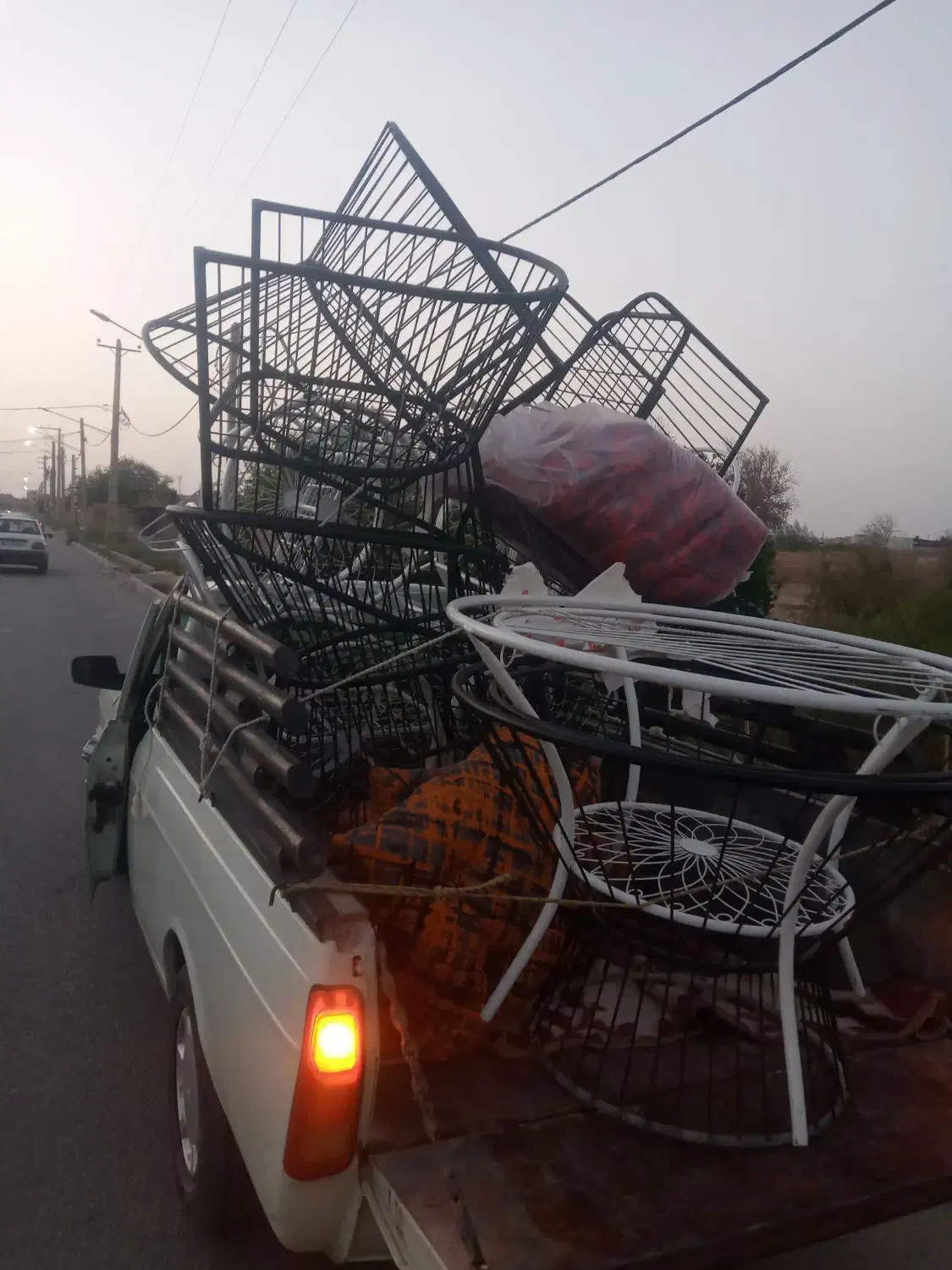 وانت بار باانصاف دارای کارگر حمل وجابجایی|خدمات حمل و نقل|یزد, |دیوار