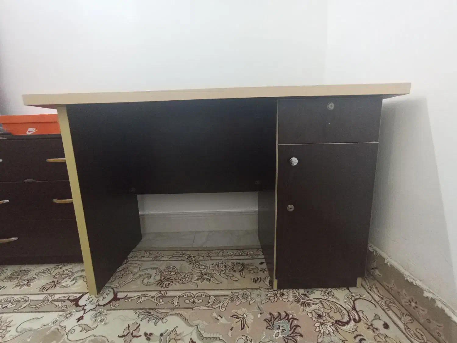 میز تحریر رنگ مشکی|میز تحریر و کامپیوتر|قائم‌شهر, |دیوار