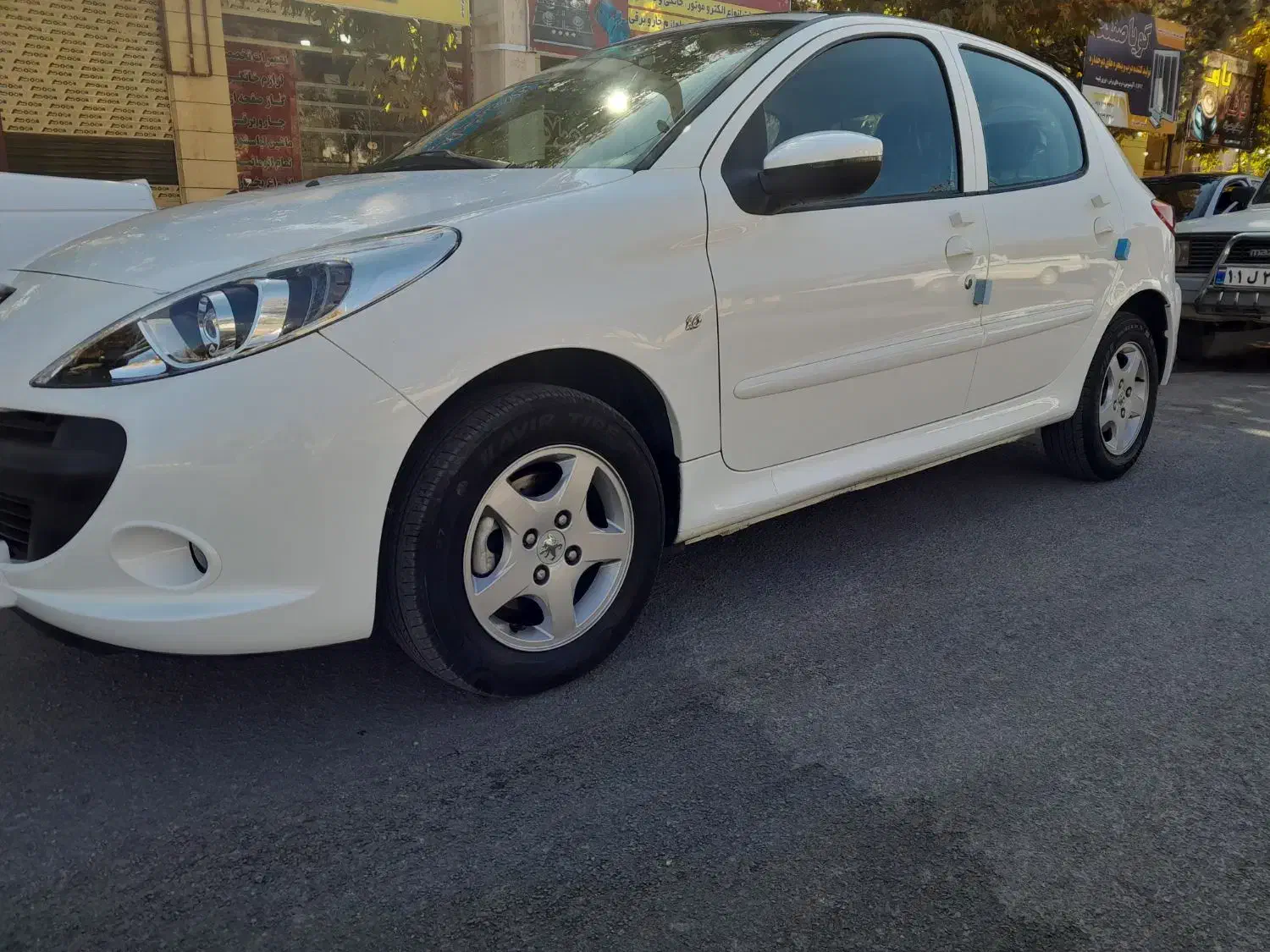 ۲۰۷ پانا ۱۴۰۱ بدون رنگ بدون لیسه فابریک ۴۵ تا کار|خودرو سواری و وانت|شیراز, شهرک مفتح|دیوار