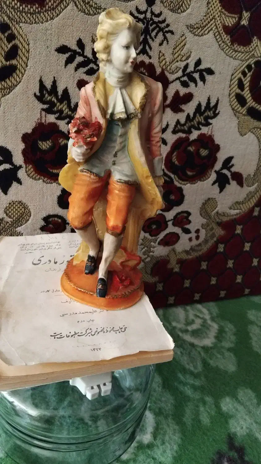 مجسمه انگلیسی|مجسمه، تندیس، ماکت|مراغه, |دیوار