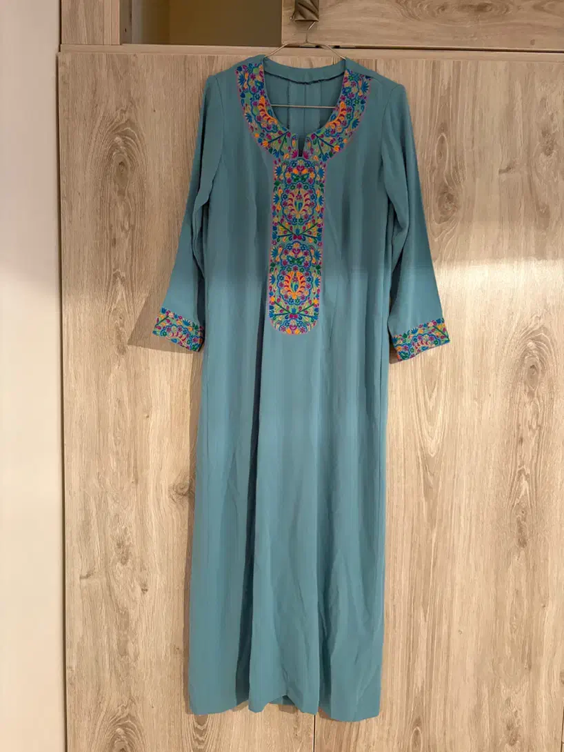 پیراهن بلند مجلسی سنتی|لباس|گنبد کاووس, |دیوار