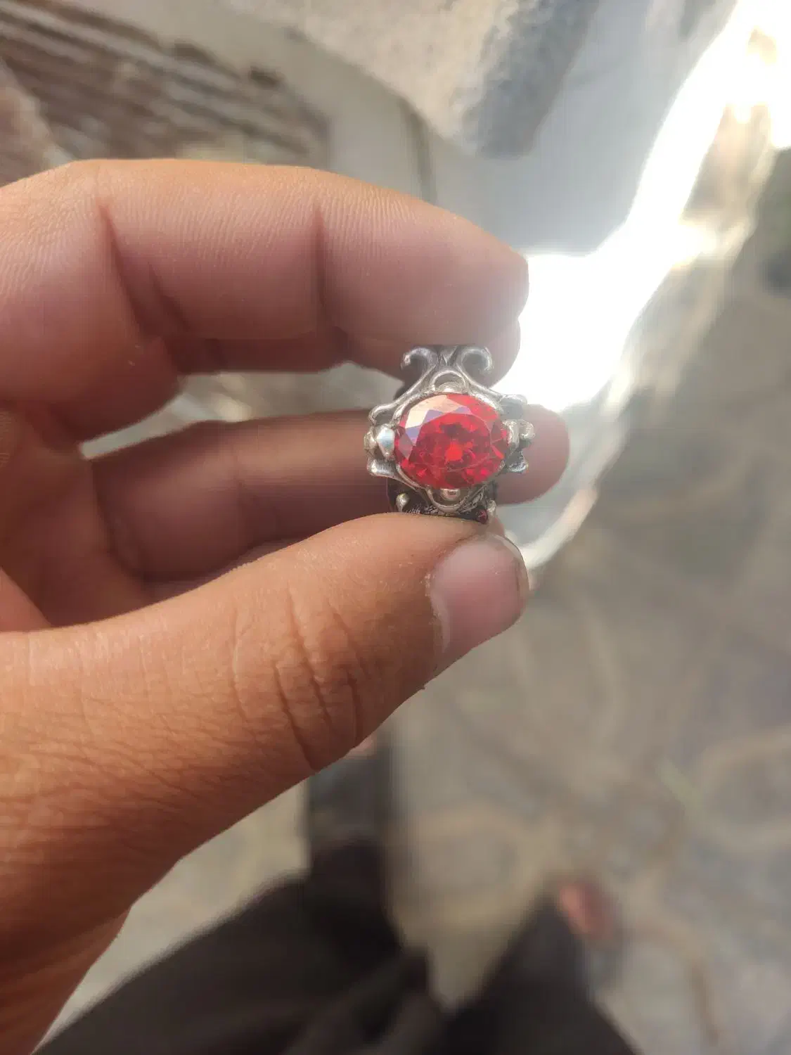 یاقوت سرخ طبیعی|کلکسیون اشیاء عتیقه|سیرجان, |دیوار