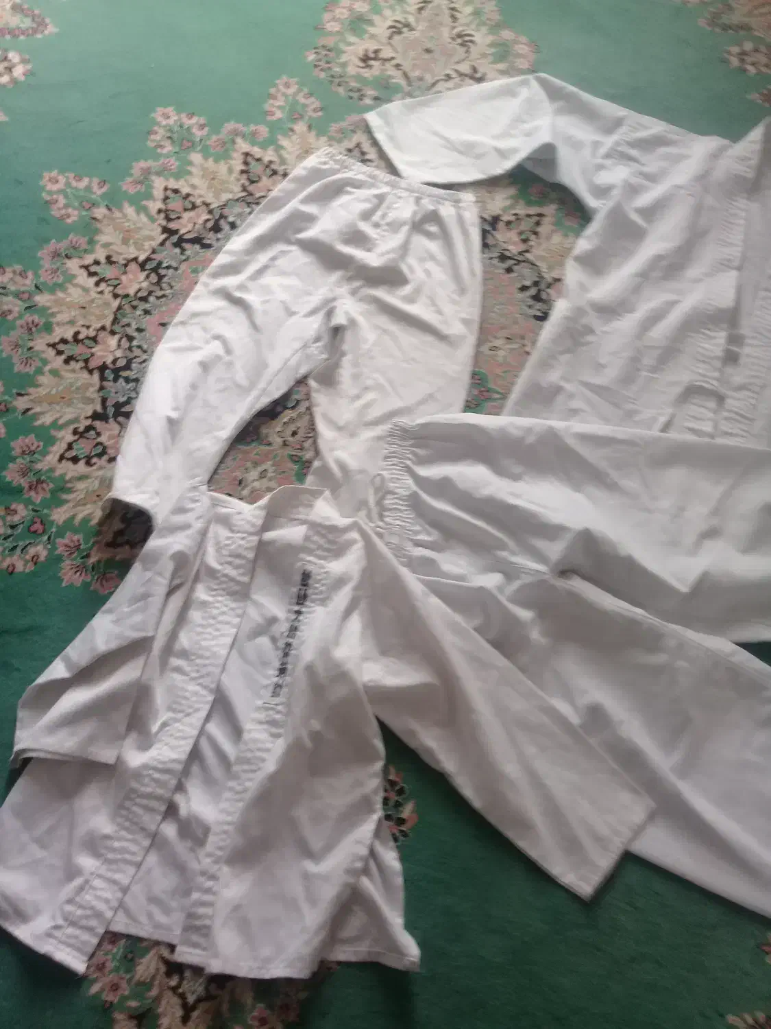 لباس|لباس|یاسوج, |دیوار