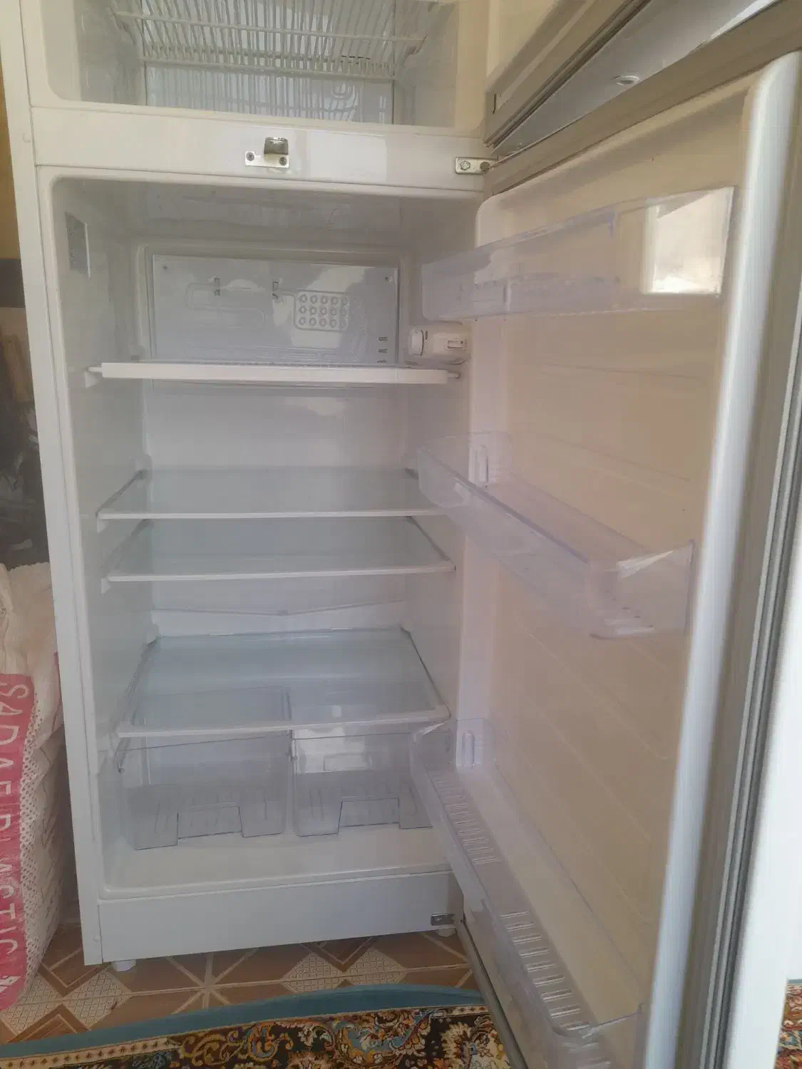 یخچال سینور به شرط کار صحیح سالم|یخچال و فریزر|اورامان, |دیوار