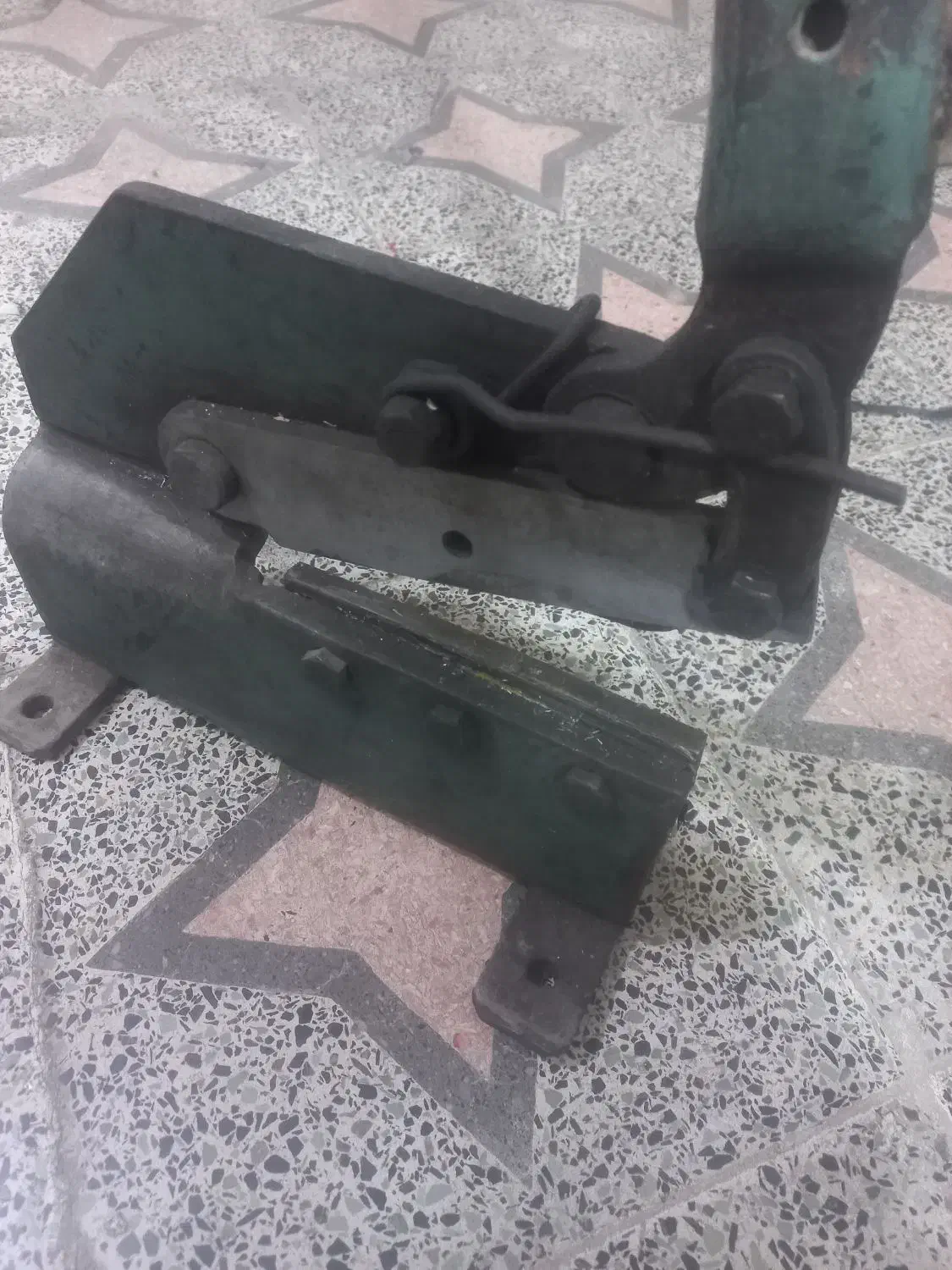 قیچی ورق بر|ماشین‌آلات صنعتی|قرچک, شهرک گلها|دیوار