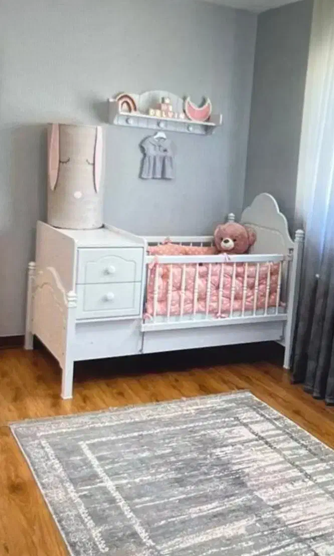 تخت بچه|تخت و صندلی بچه|لاهیجان, مهرگان|دیوار