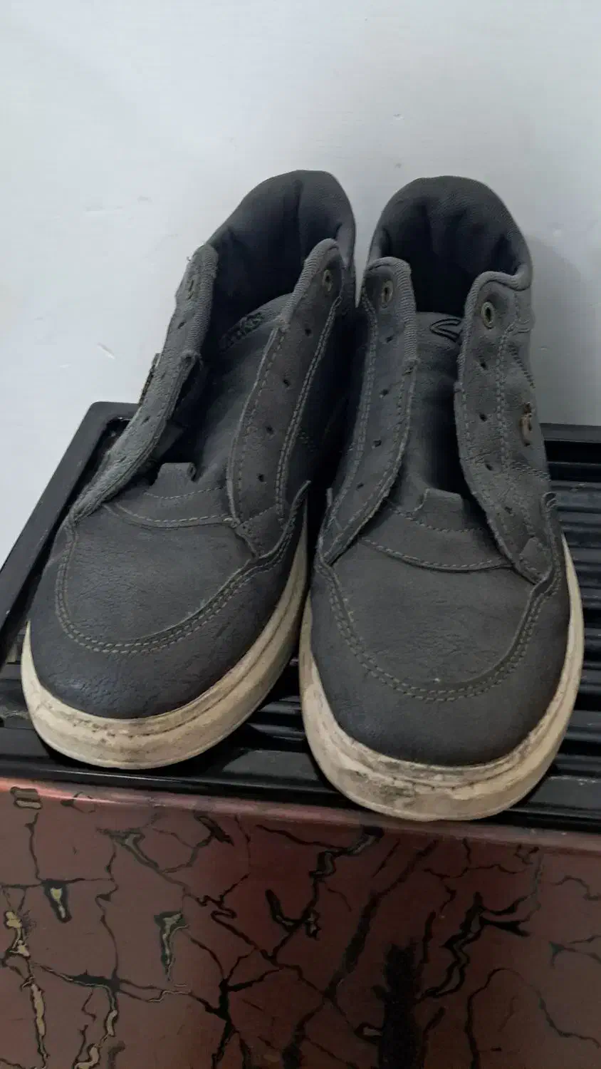 کفش|کیف، کفش، کمربند|بروجرد, |دیوار