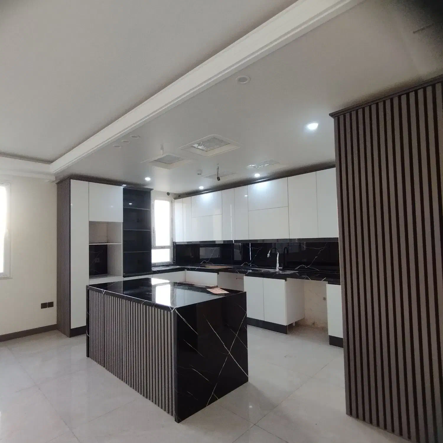 آپارتمان سه خوابه تکواحد کفایی امانی|فروش آپارتمان|تهران, دروازه شمیران|دیوار