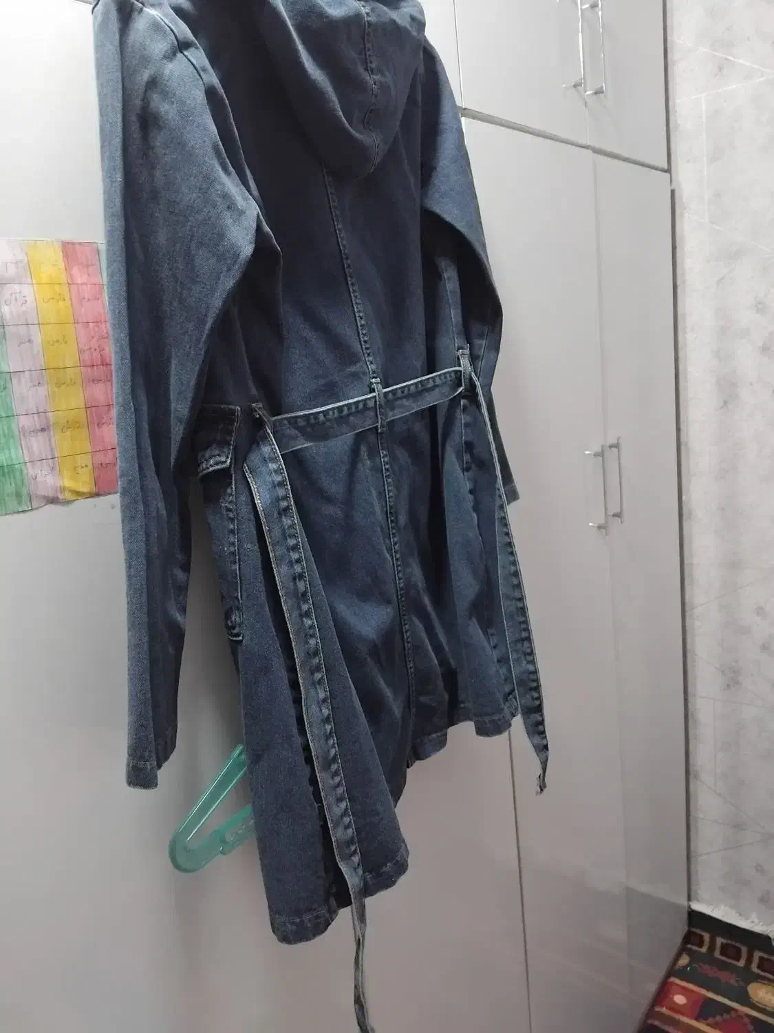 مانتو لی|لباس|بومهن, |دیوار