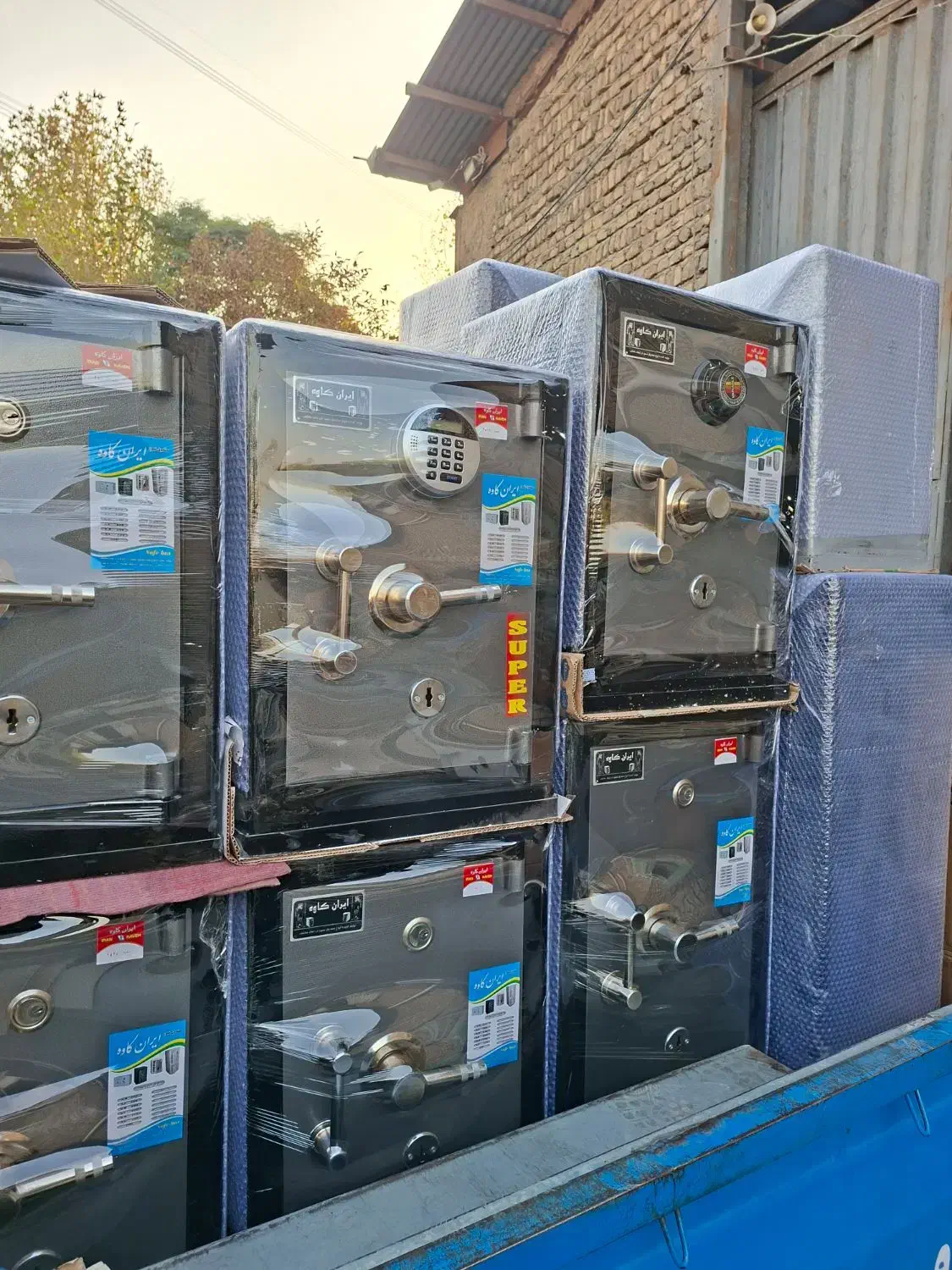 گاوصندوق لپ تاب خور|ابزارآلات|ورامین, قويينک زهری|دیوار