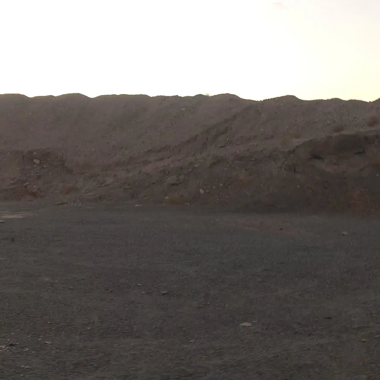 ماسه برای مصالح ساختمانی و آسفالت سازی|مصالح و تجهیزات ساختمان|باشتین, |دیوار