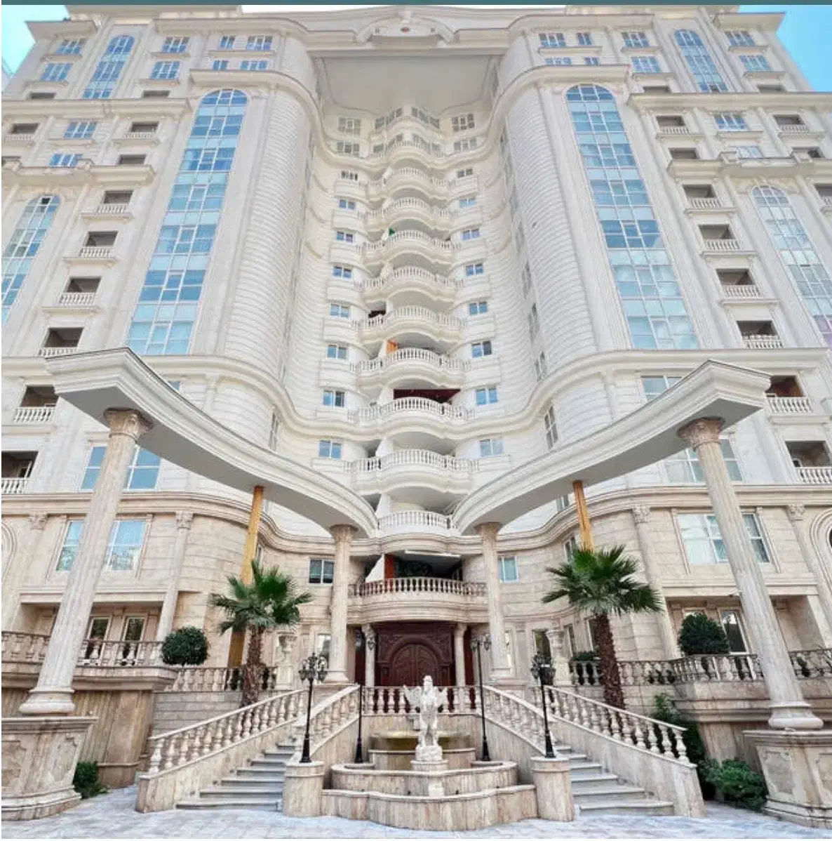 استخدام لابی من در برج مسکونی|استخدام سرایداری و نظافت|تهران, نیاوران|دیوار