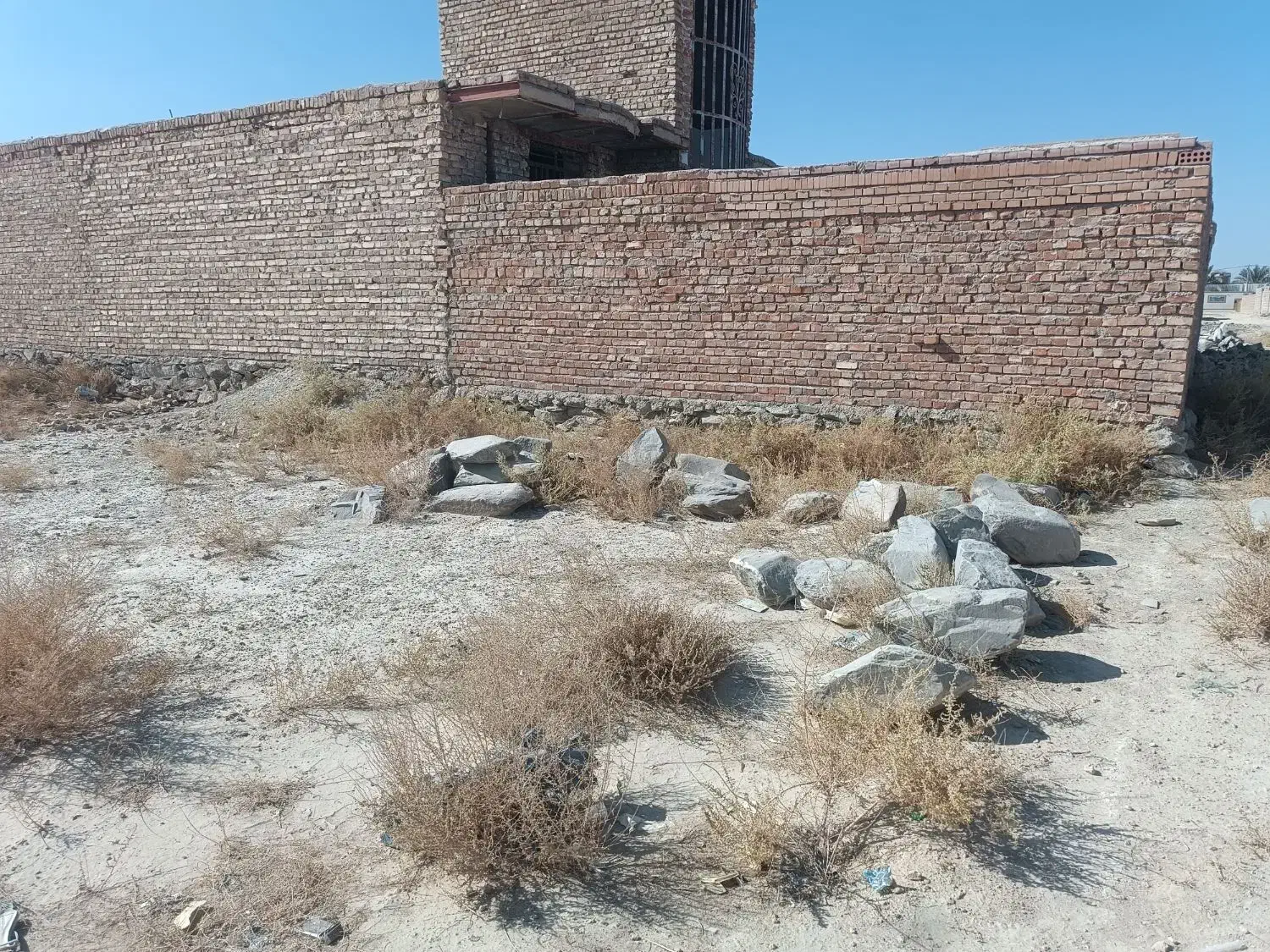 فروش زمین نزدیک بلوار بهداشت|فروش زمین و ملک کلنگی|سراوان, |دیوار