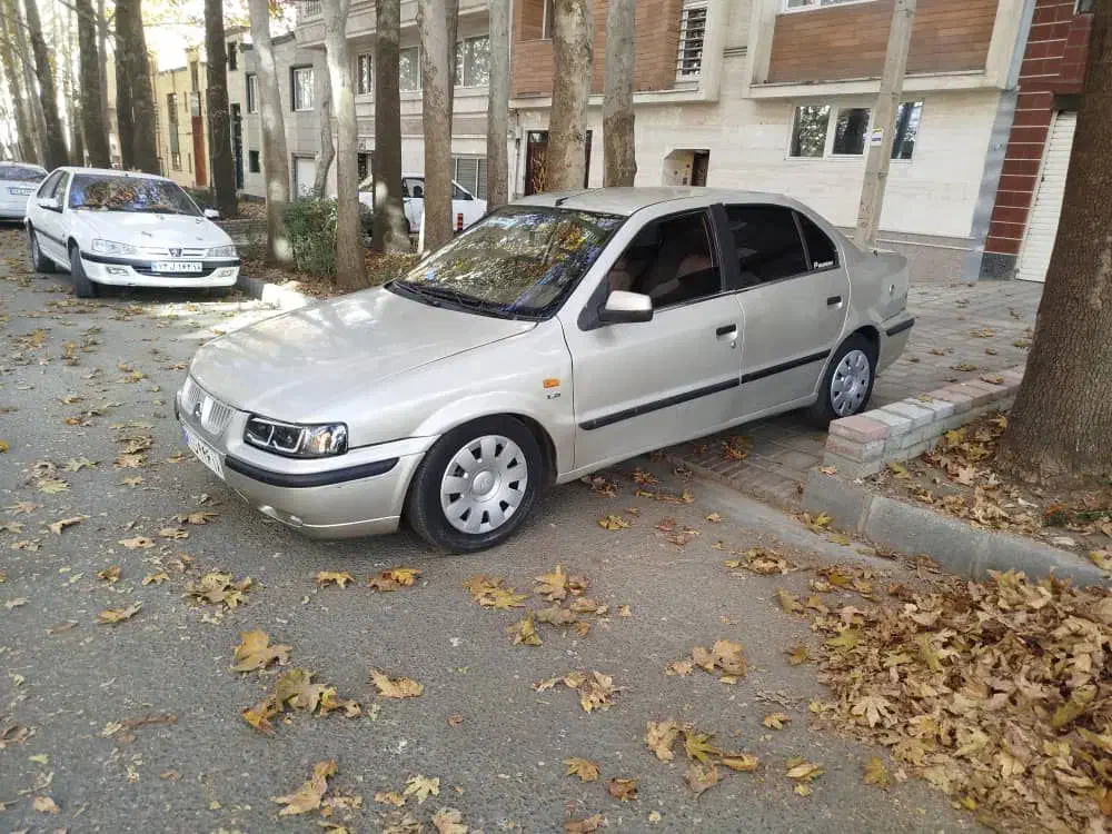 سمند مدل۸۳|خودرو سواری و وانت|همدان, |دیوار