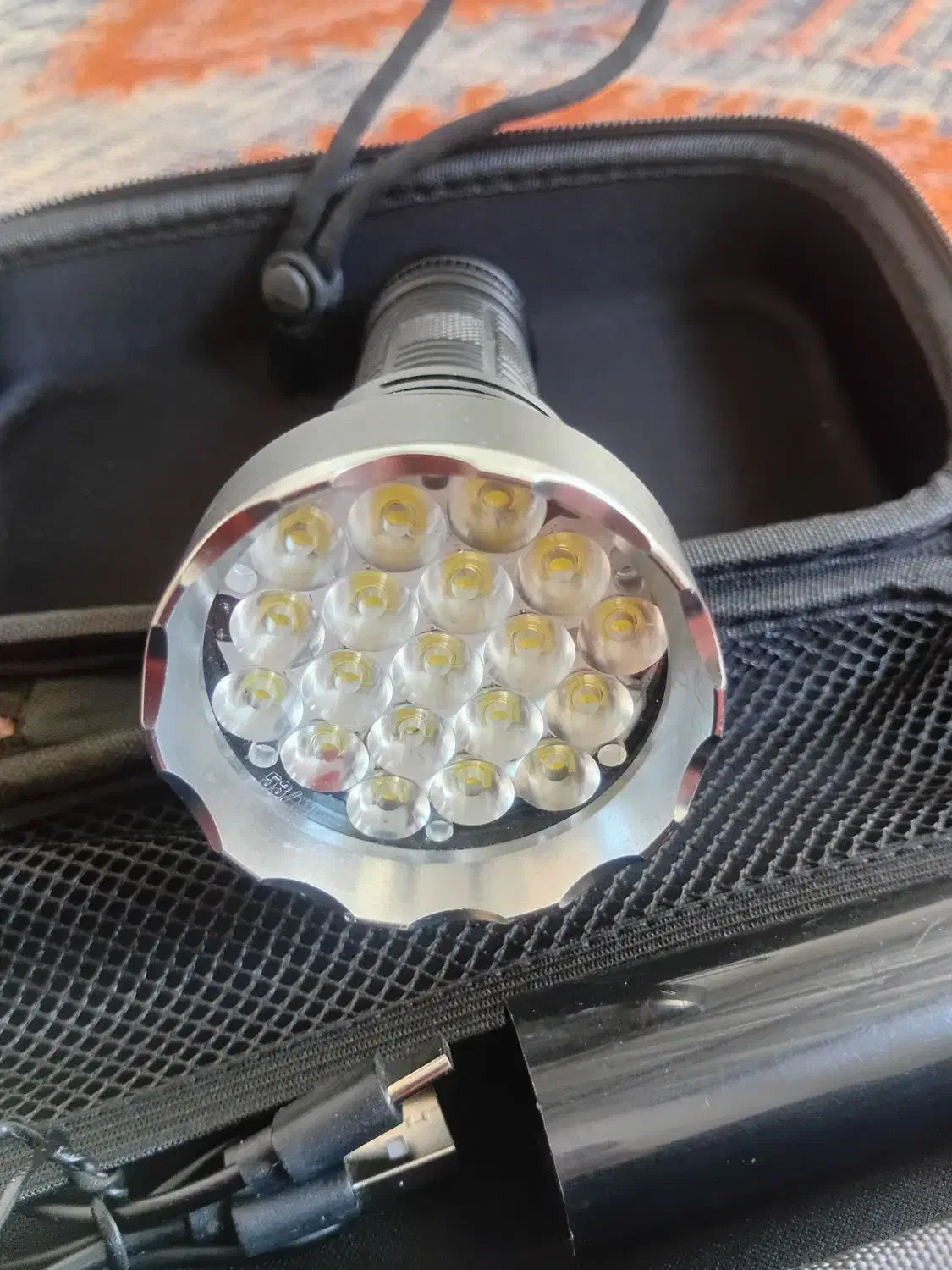 چراغ قوه خیلی قوی مارک زیگارو|کوهنوردی و کمپینگ|کوهدشت, |دیوار