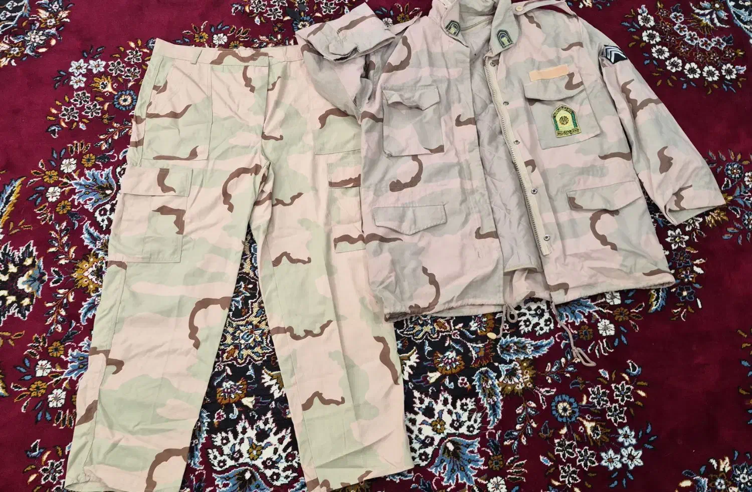 لباس کار|لباس|قروه, |دیوار