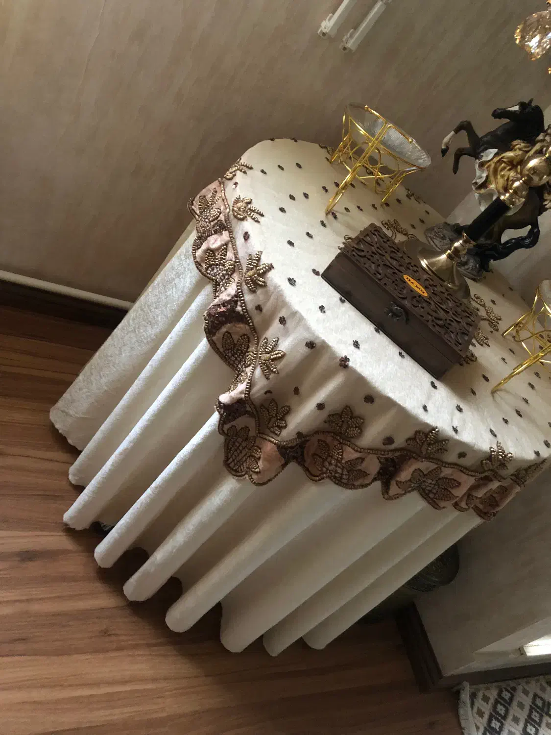 فروش میز|بوفه، ویترین، کنسول|تبریز, |دیوار