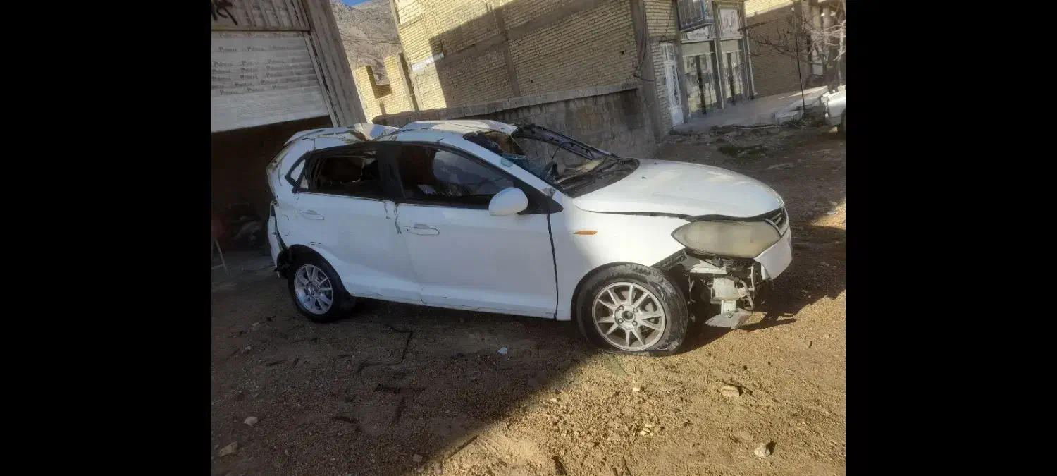 فروش ۳۱۵ مدل۹۲ تصادفی|خودرو سواری و وانت|شیراز, میانرود|دیوار