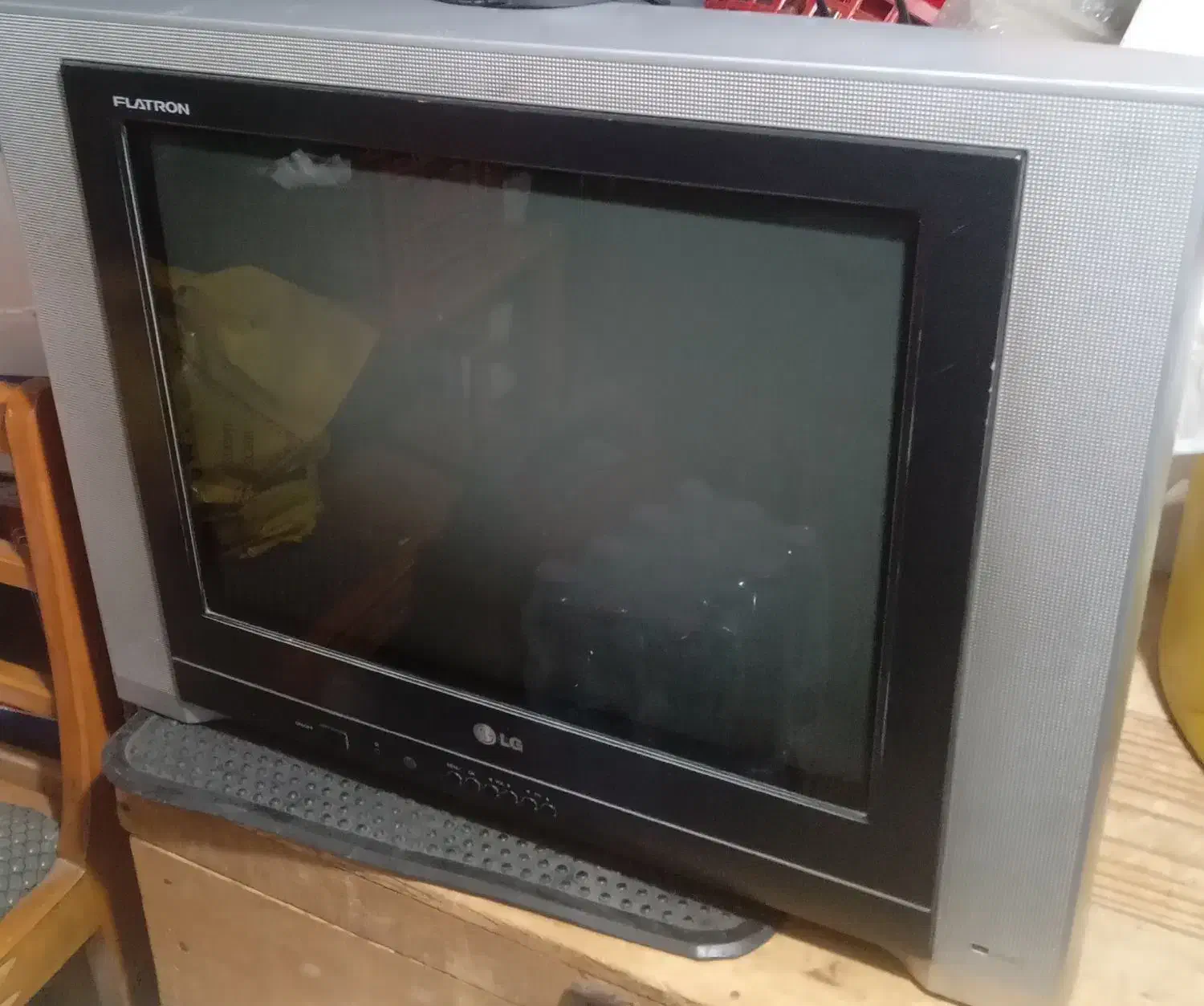 تلویزیون قدیمی|تلویزیون و پروژکتور|شیراز, رکن‌آباد|دیوار