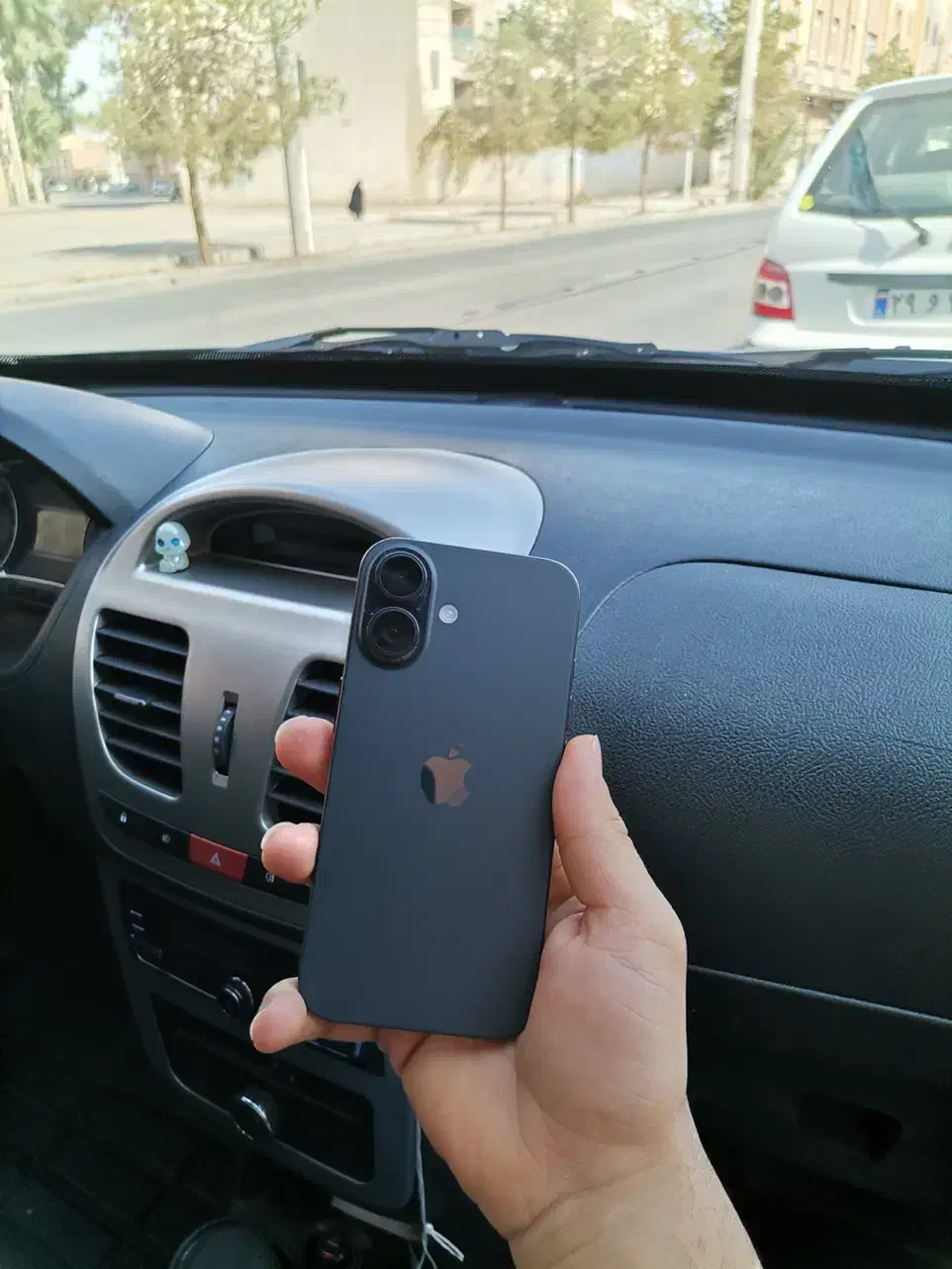 ۱۶normal|موبایل|اصفهان, باغ فدک|دیوار